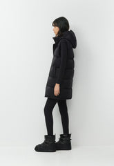 The Super Puff™ Mid Vest - cliMATTE™ - BLACK