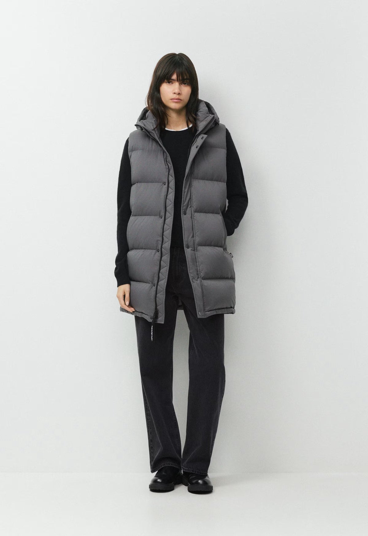 The Super Puff™ Mid Vest - cliMATTE™ - ELEGANT CHARCOAL