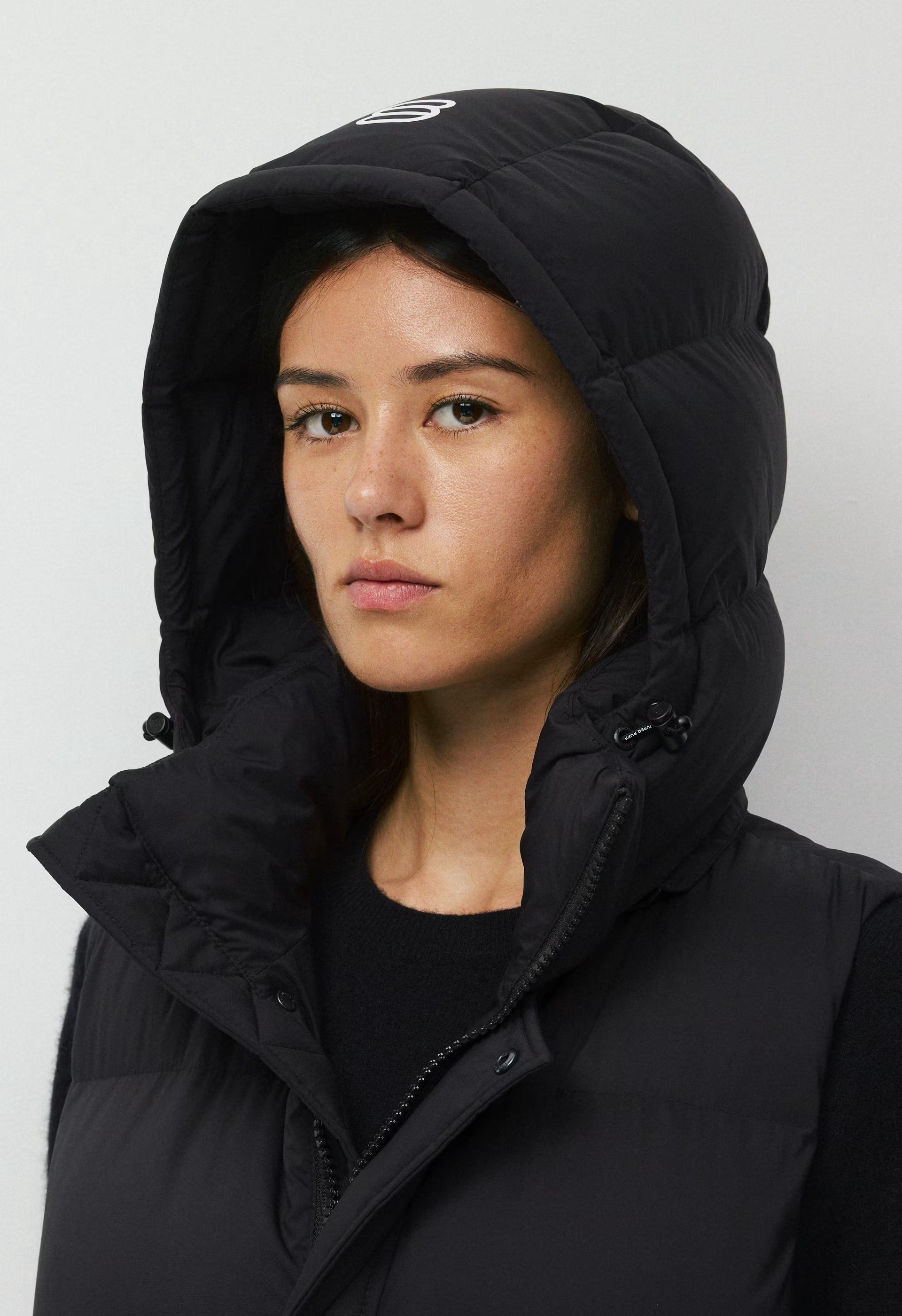 The Super Puff™ Long Vest - cliMATTE™ - BLACK