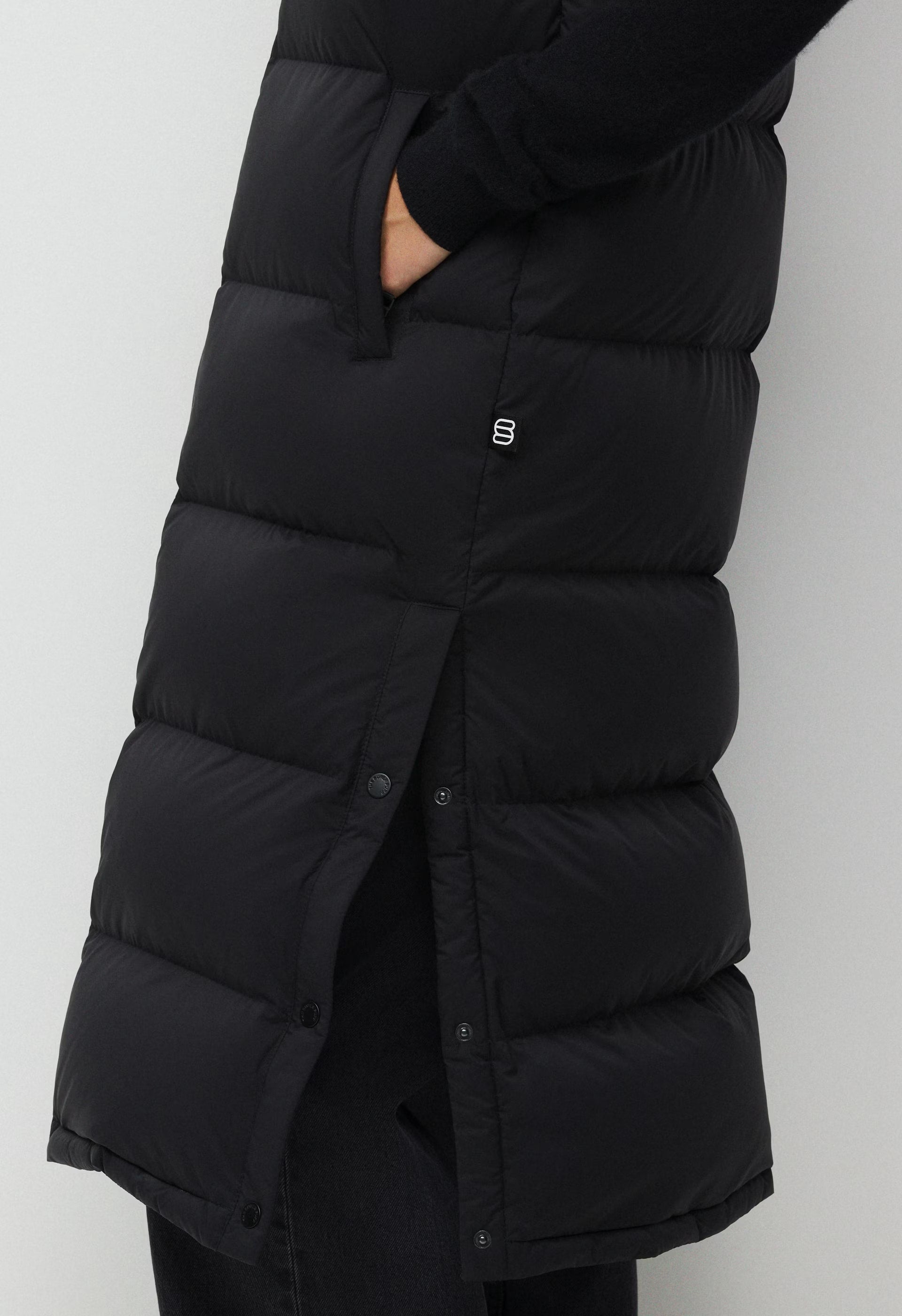 The Super Puff™ Long Vest - cliMATTE™ - BLACK