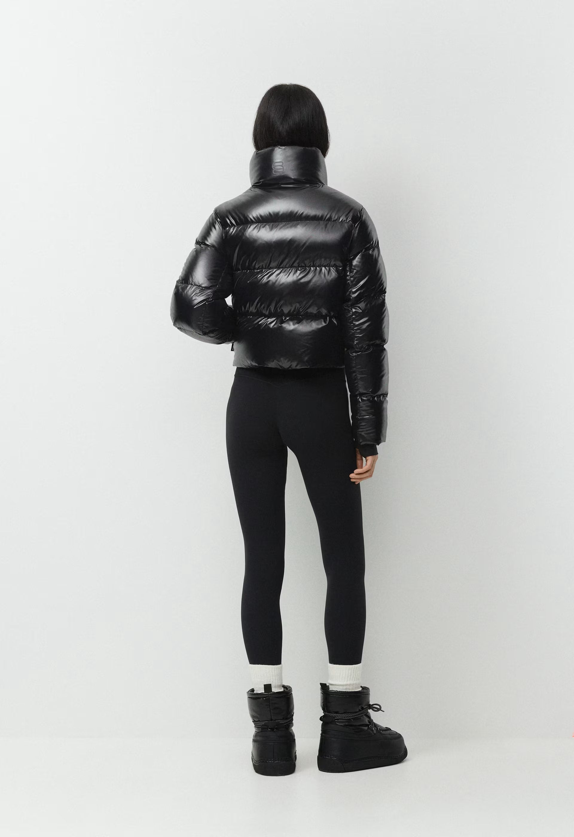 The Super Après Puff™ - Hi-Gloss - BLACK