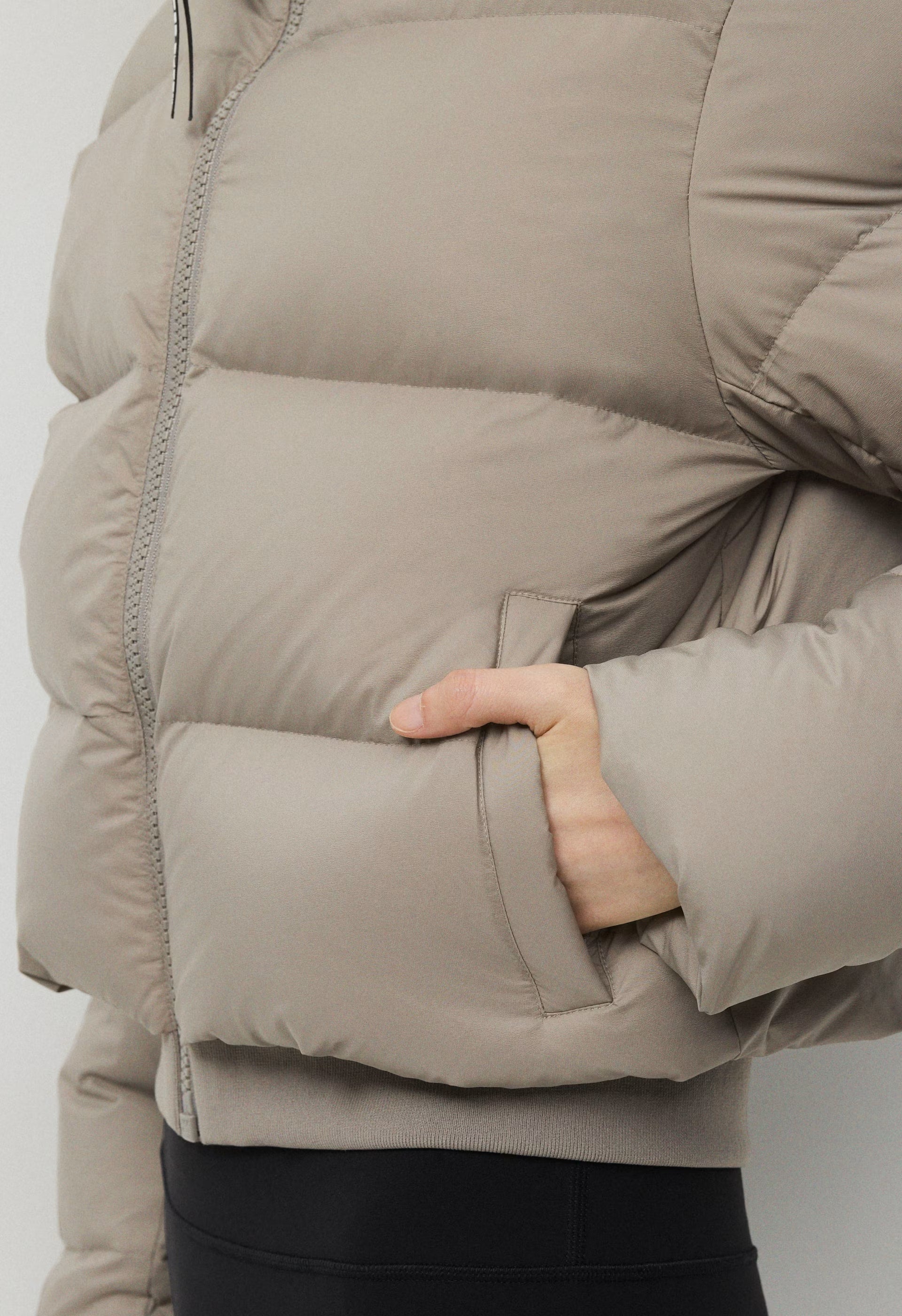 The Super Resort Puff™ - cliMATTE™ - MODERN TAUPE