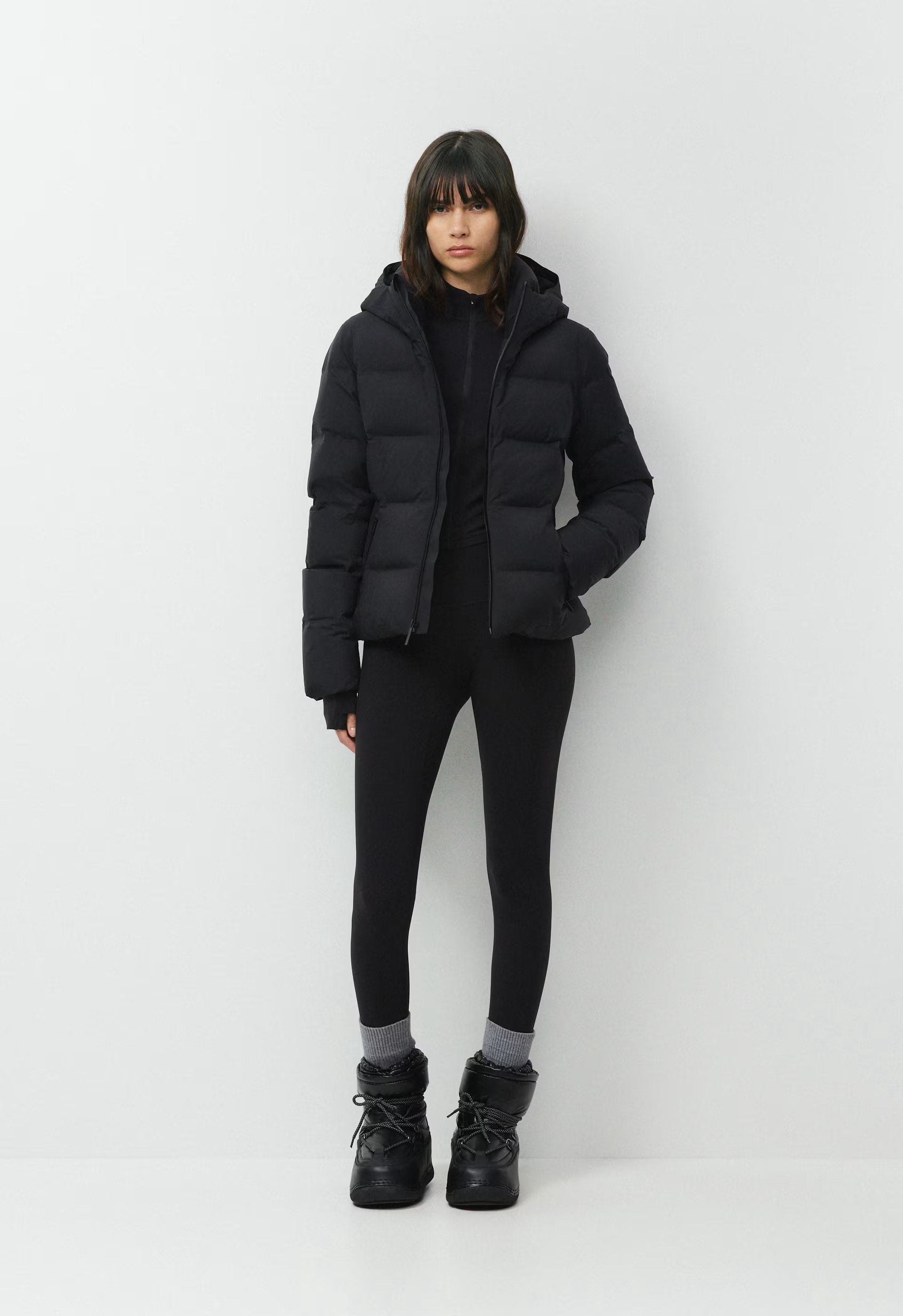 The SuperSnug Puff₂O™ - Rainstop™ - BLACK