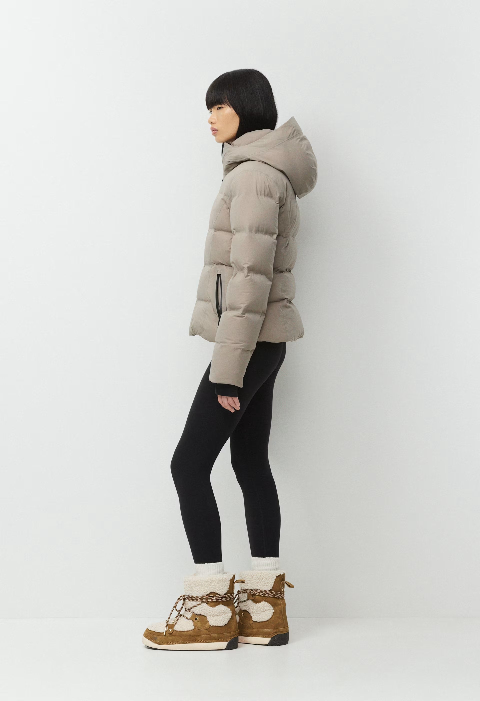 The SuperSnug Puff₂O™ - Rainstop™ - MODERN TAUPE