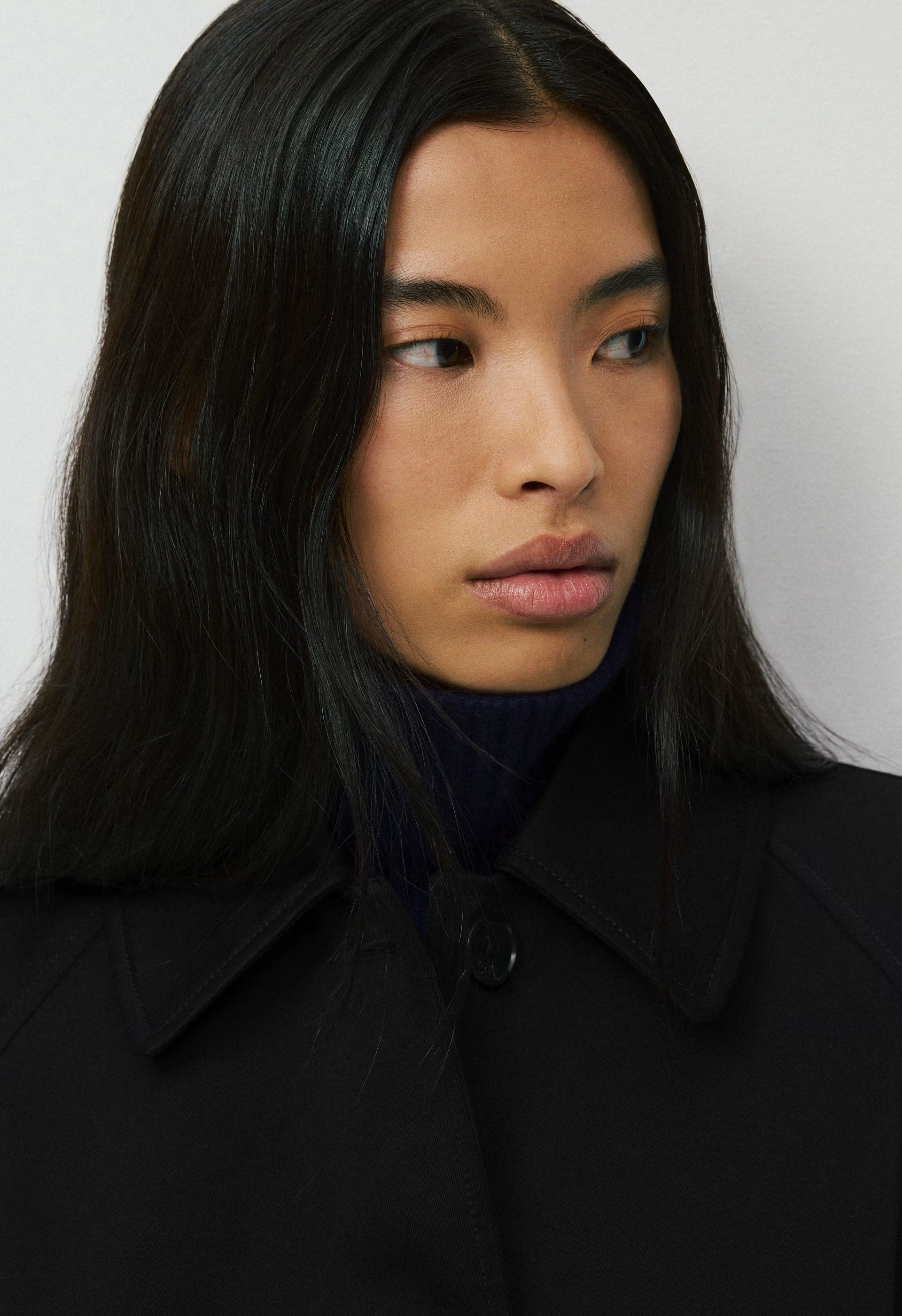 The Regent Short Trench Coat - Rich Twill - BLACK