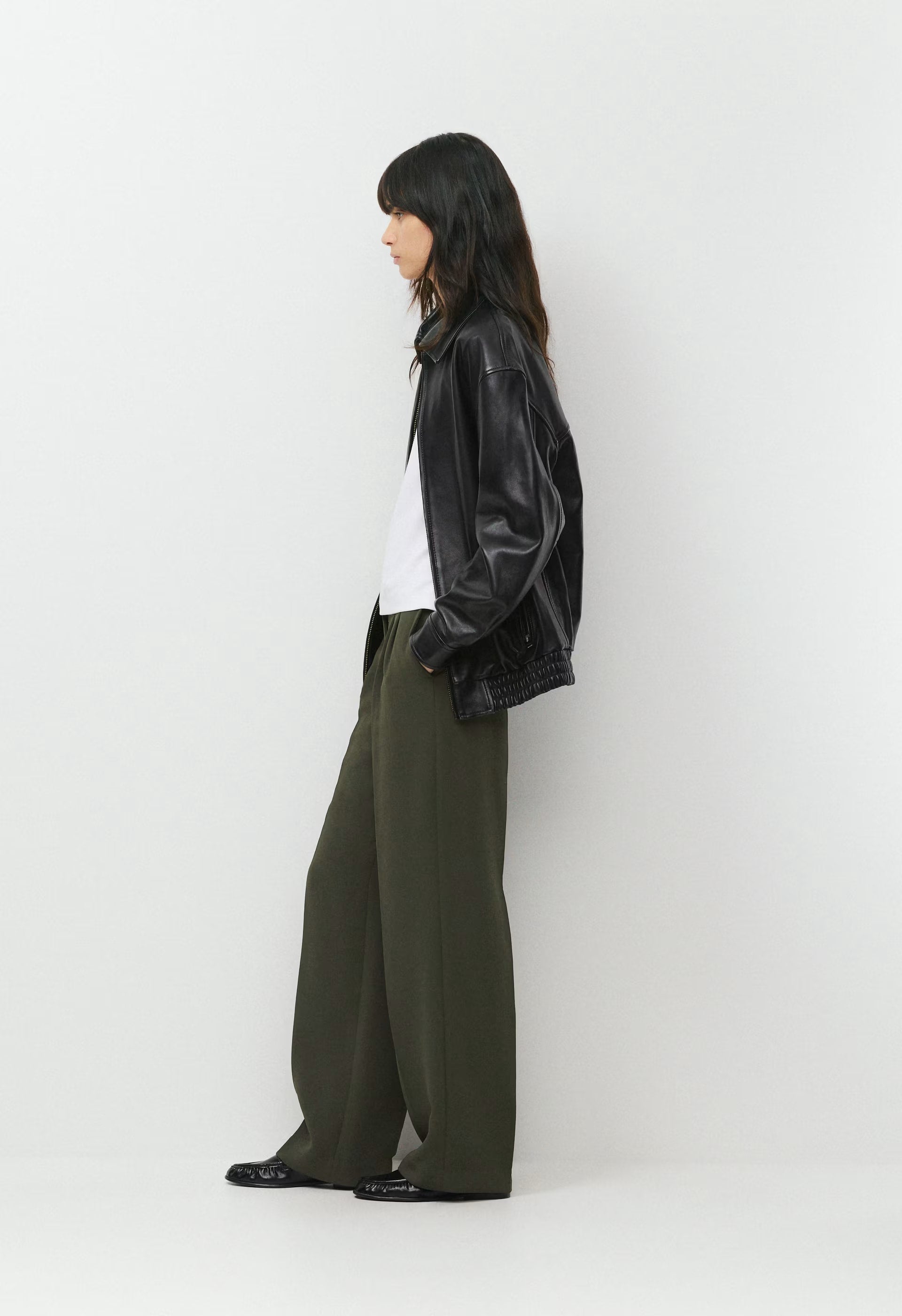 The Effortless Pant™ Lo-Rise - Crepette™ - FLINT GREEN