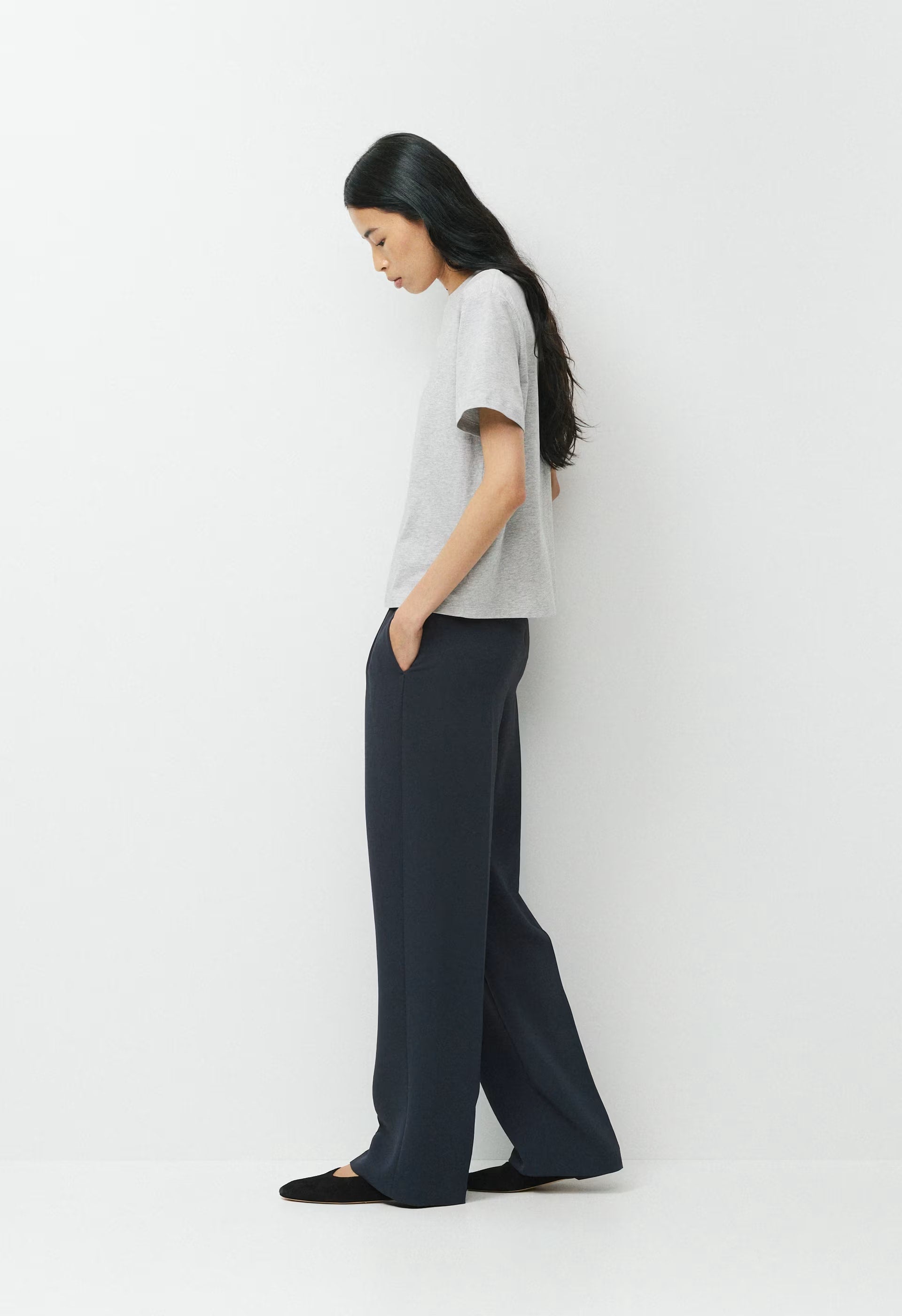 The Effortless Pant™ Lo-Rise - Crepette™ - METROPOLIS BEIGE