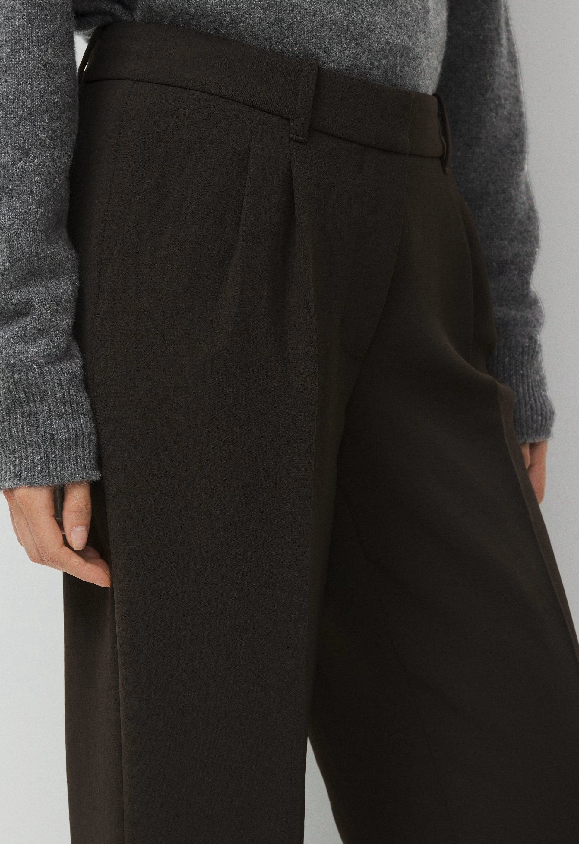 The Effortless Pant™ Lo-Rise - Crepette™ - CACAO NIB BROWN