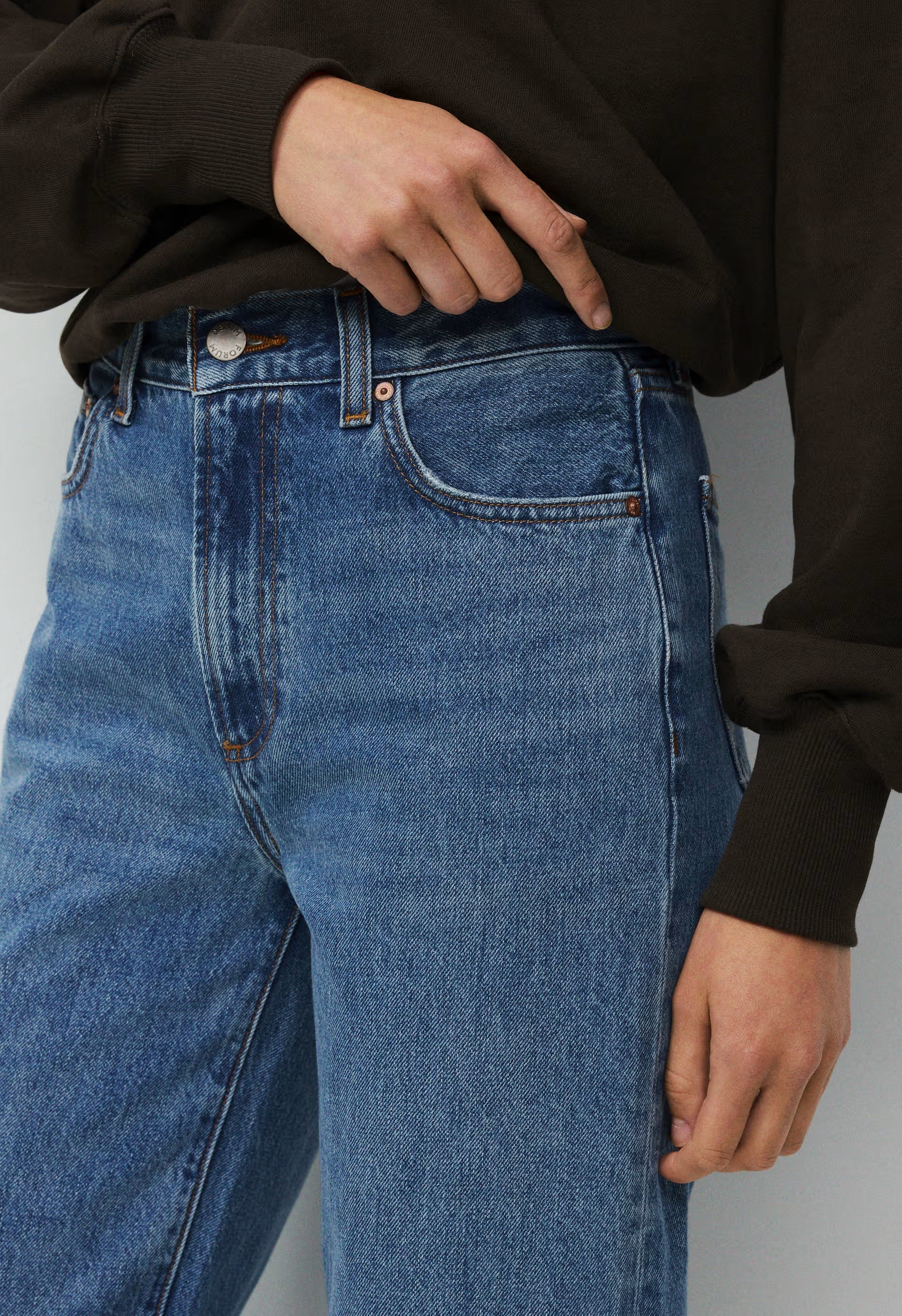 Denim Forum The Farrah Hi-Rise Wide Jean - 5 YRS KISS N TELL BLEU