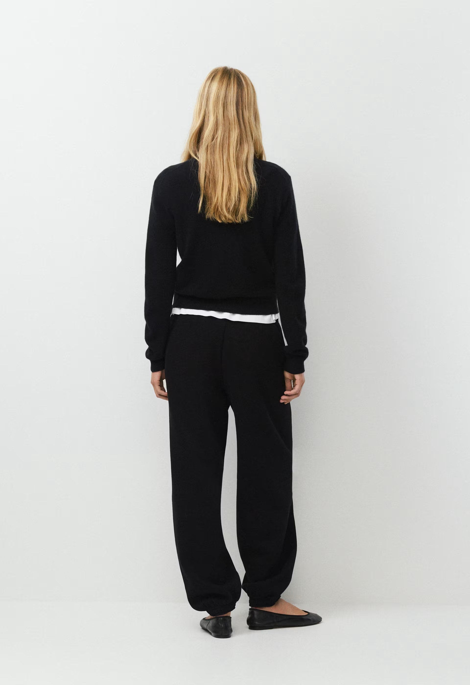 Cozy Sweatfleece Mega Jogger - BLACK
