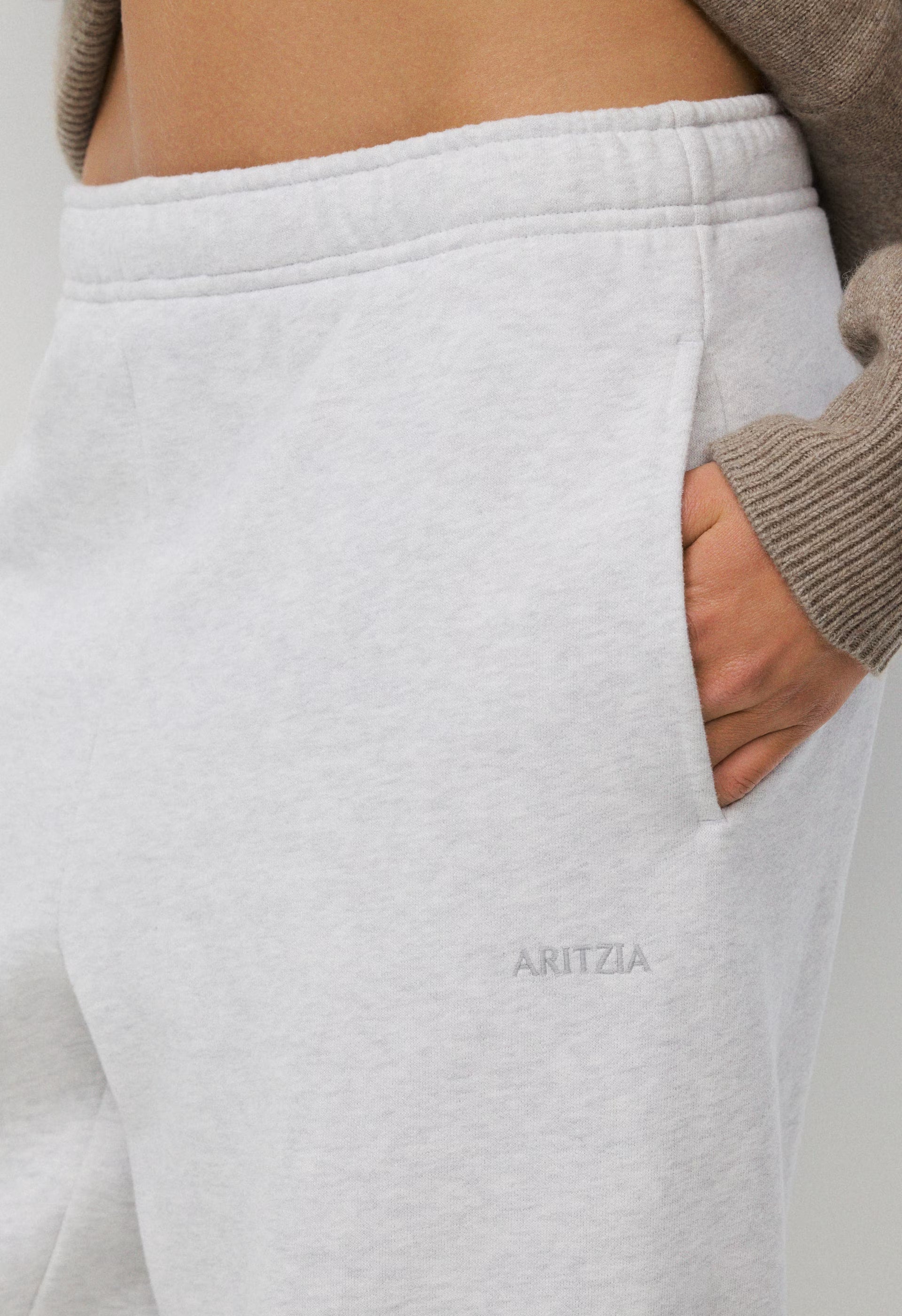 Cozy Sweatfleece Mega Jogger - HEATHER CLOUD WHITE