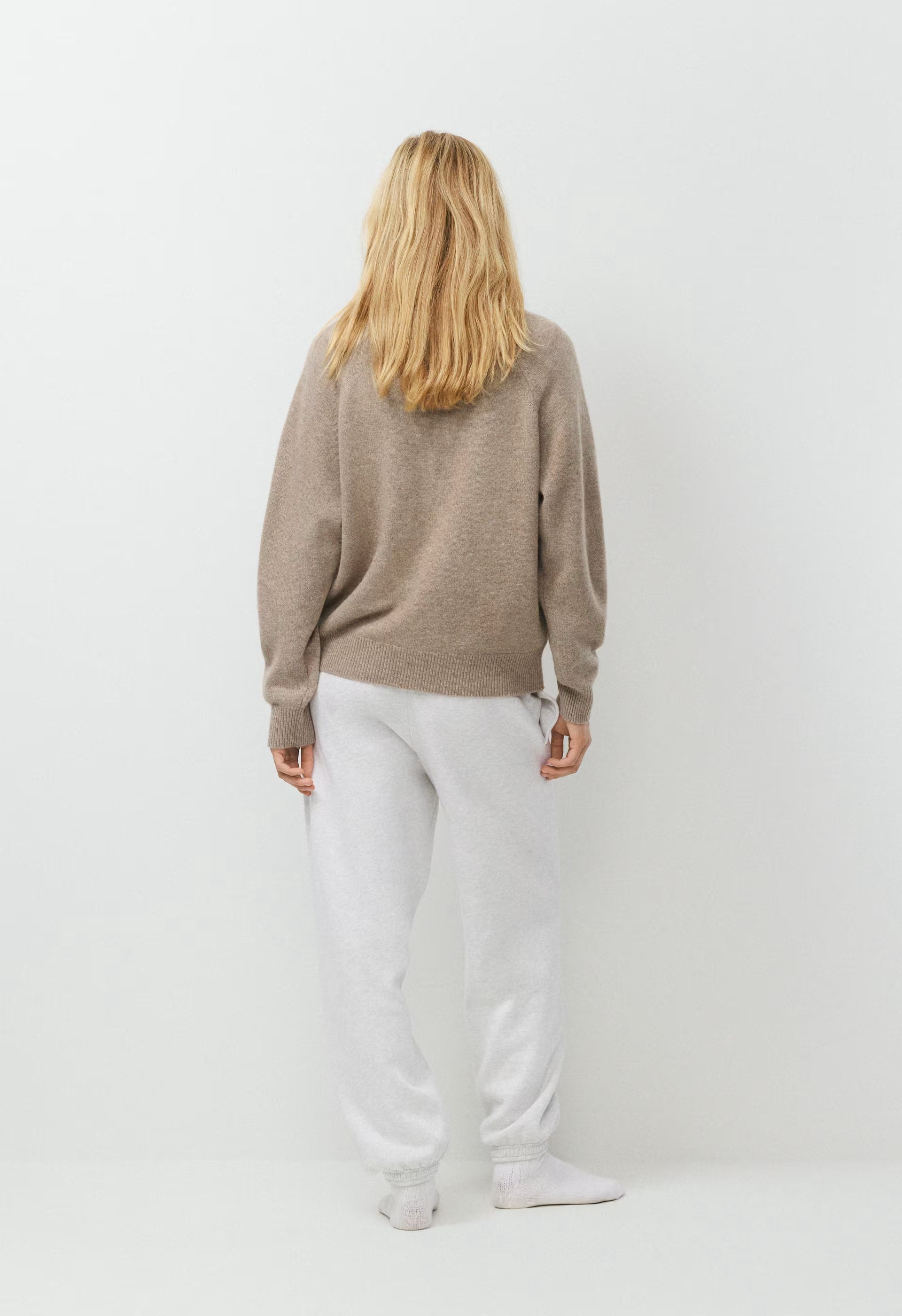 Cozy Sweatfleece Mega Jogger - HEATHER CLOUD WHITE