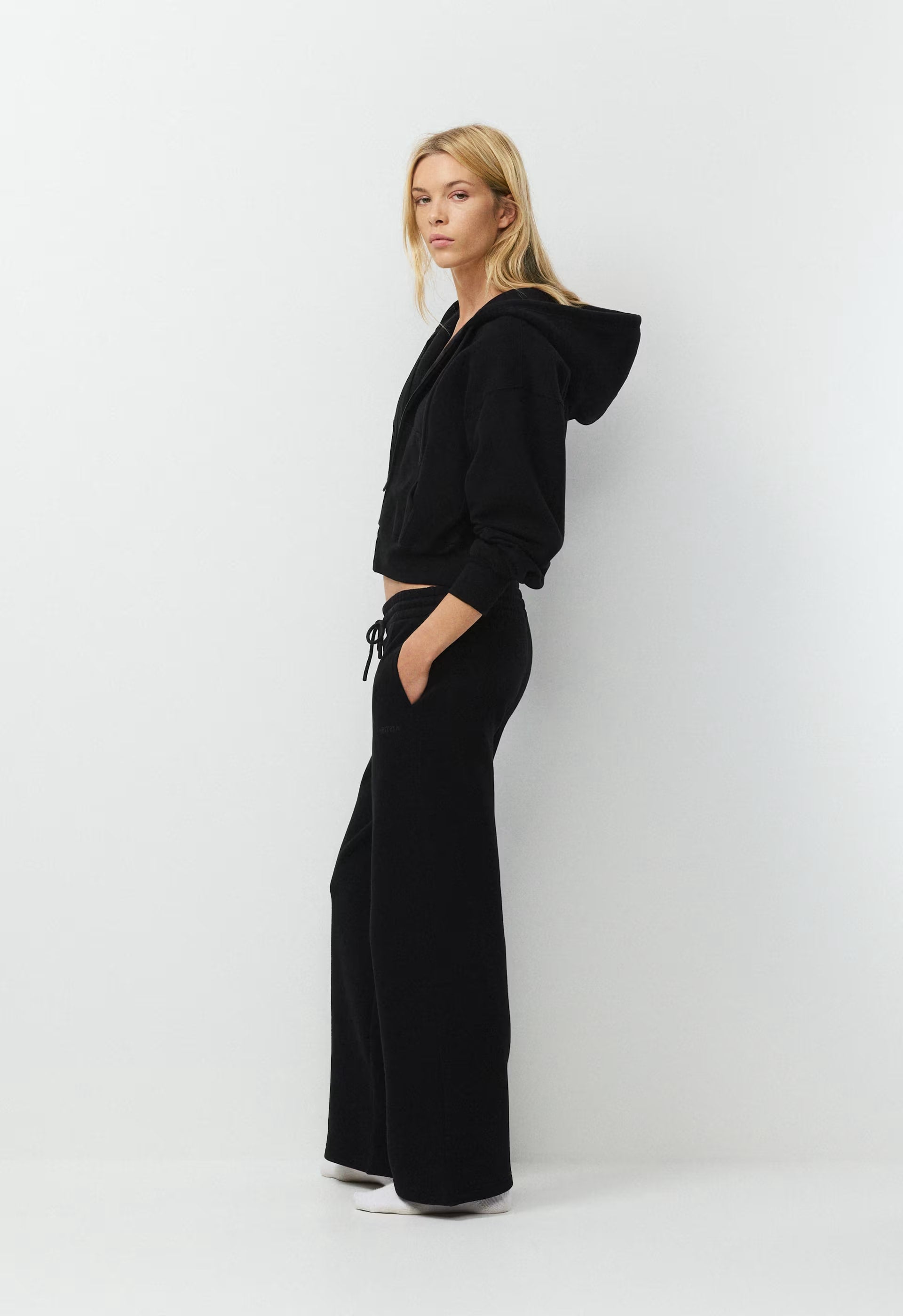 Cozy Sweatfleece Boyfriend Wide Sweatpant - BLACK