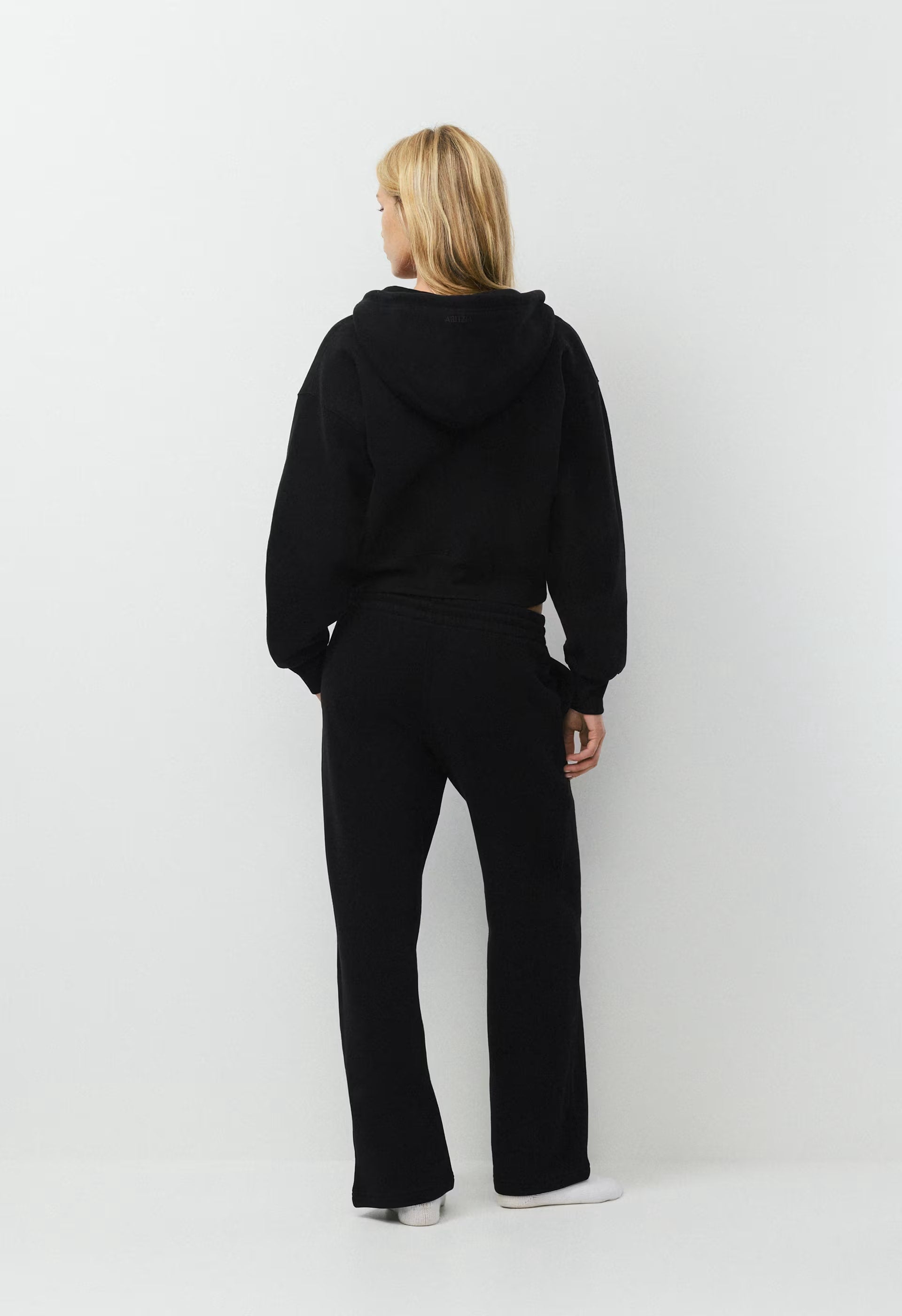 Cozy Sweatfleece Boyfriend Wide Sweatpant - BLACK