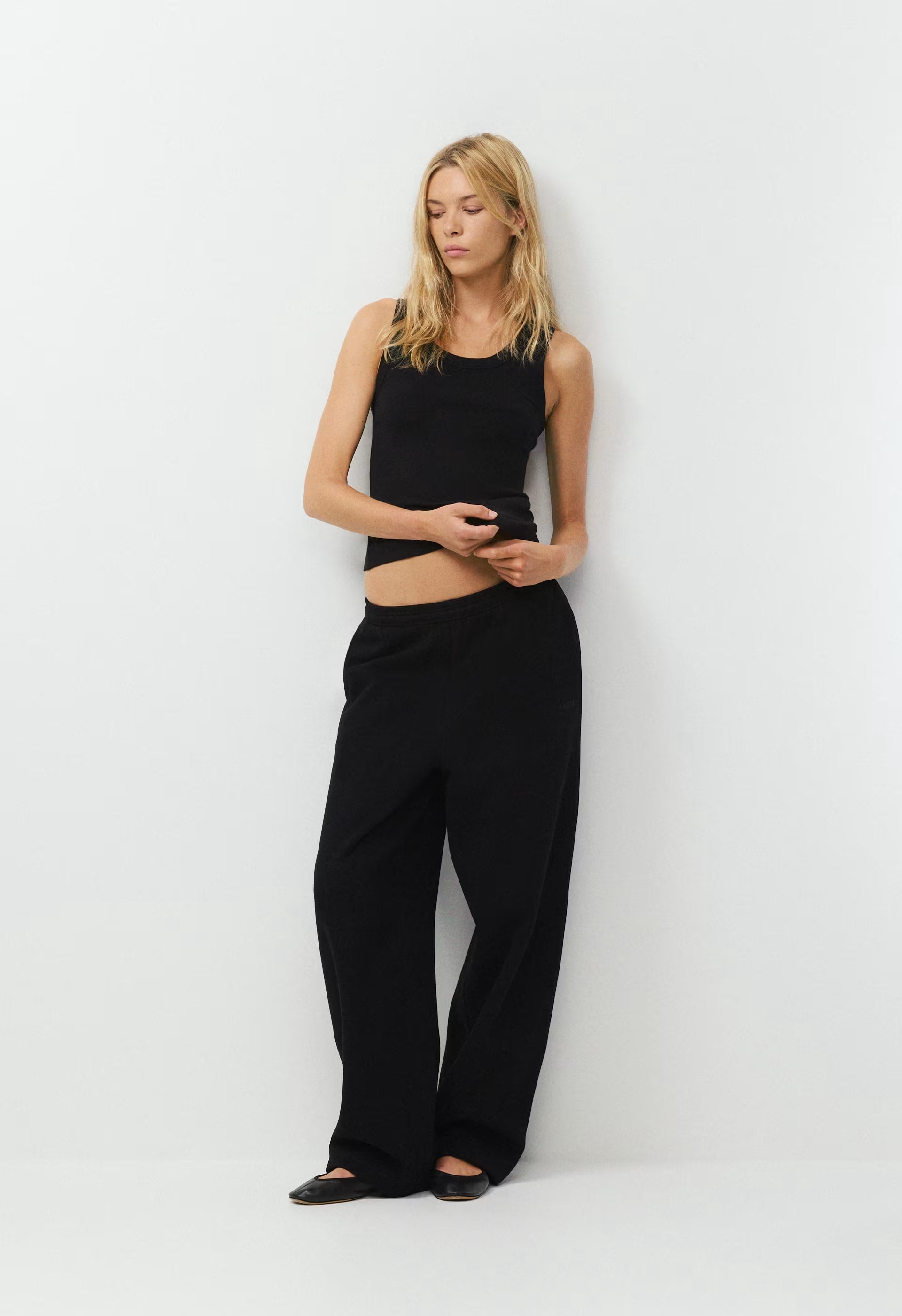 Cozy Sweatfleece Boyfriend Barrel Sweatpant - BLACK