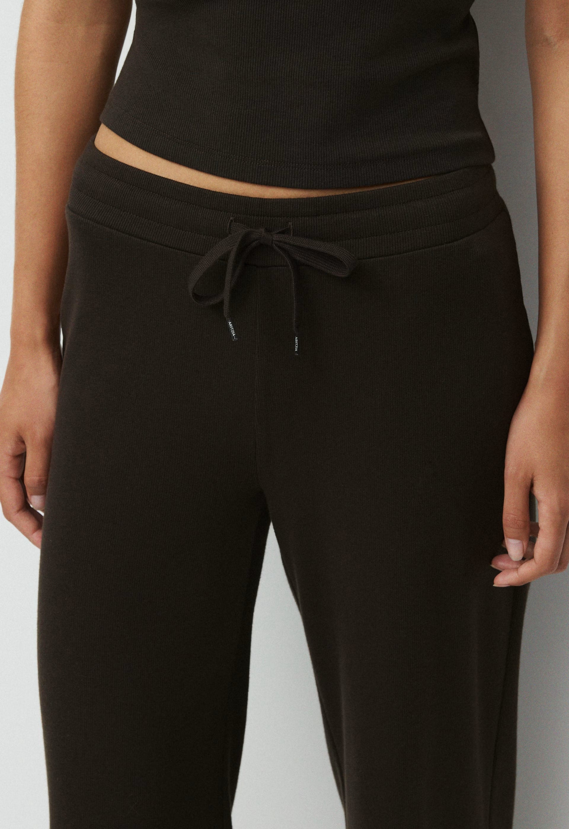 HomeStretch™ Rib Kickback Pant - CACAO NIB BROWN