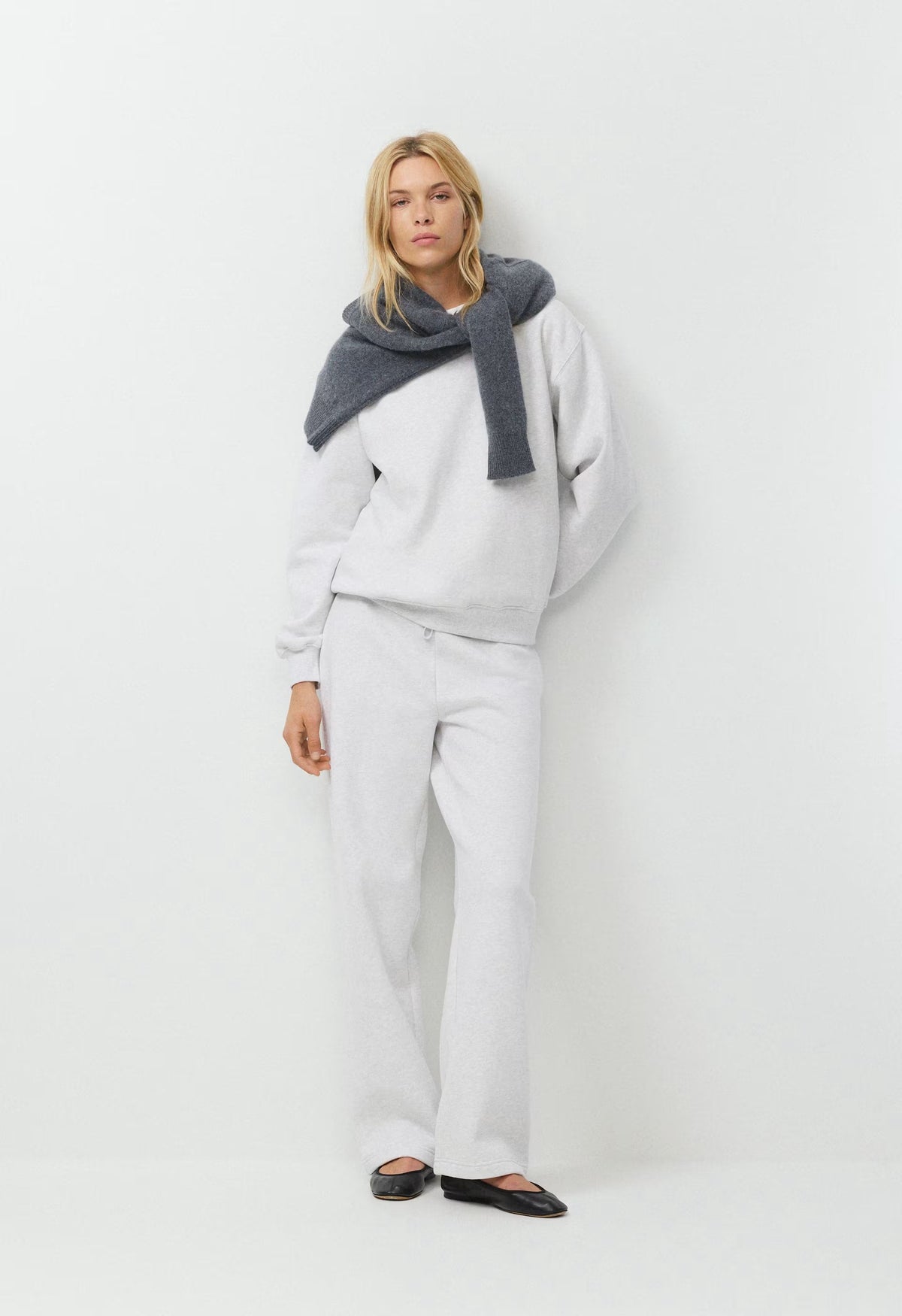 Cozy Sweatfleece Perfect Banded Sweatpant - HEATHER CLOUD WHITE