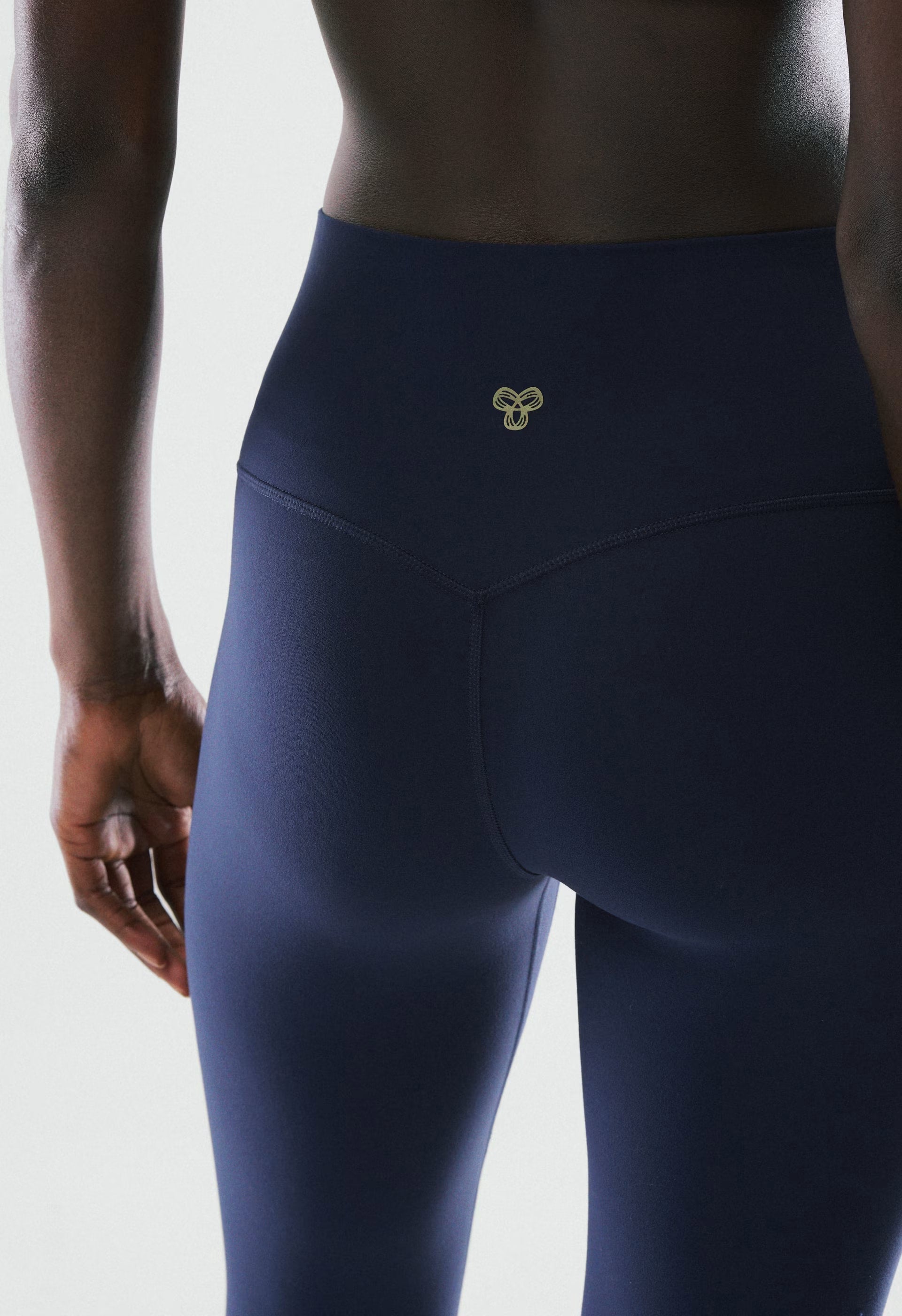 BUTTER Cheeky Hi-Rise 26 Legging - ADMIRAL