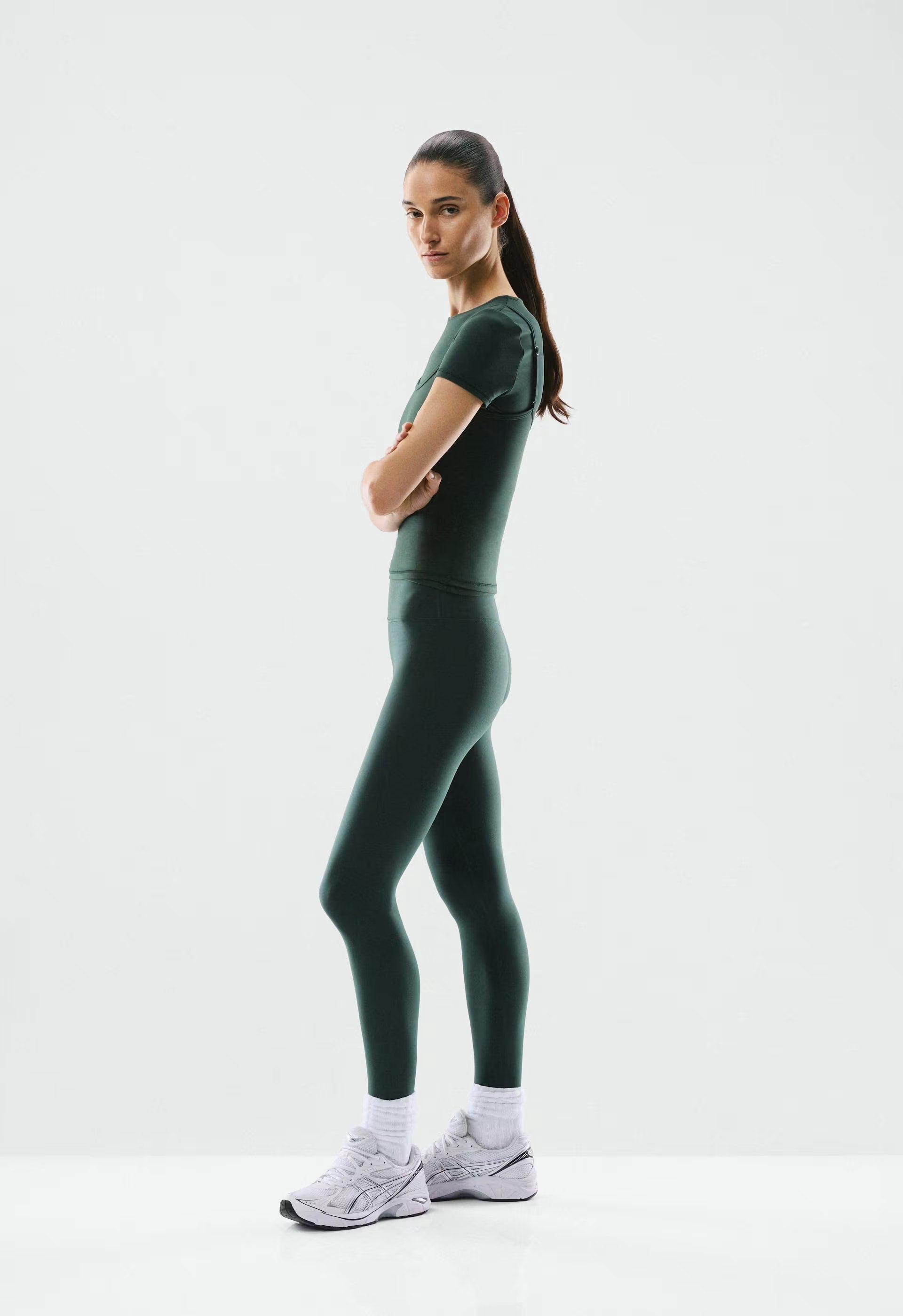 BUTTER Cheeky Infinite Hi-Rise 26 Legging - FIGTREE GREEN