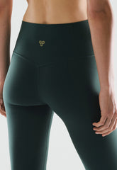BUTTER Cheeky Infinite Hi-Rise 26 Legging - FIGTREE GREEN