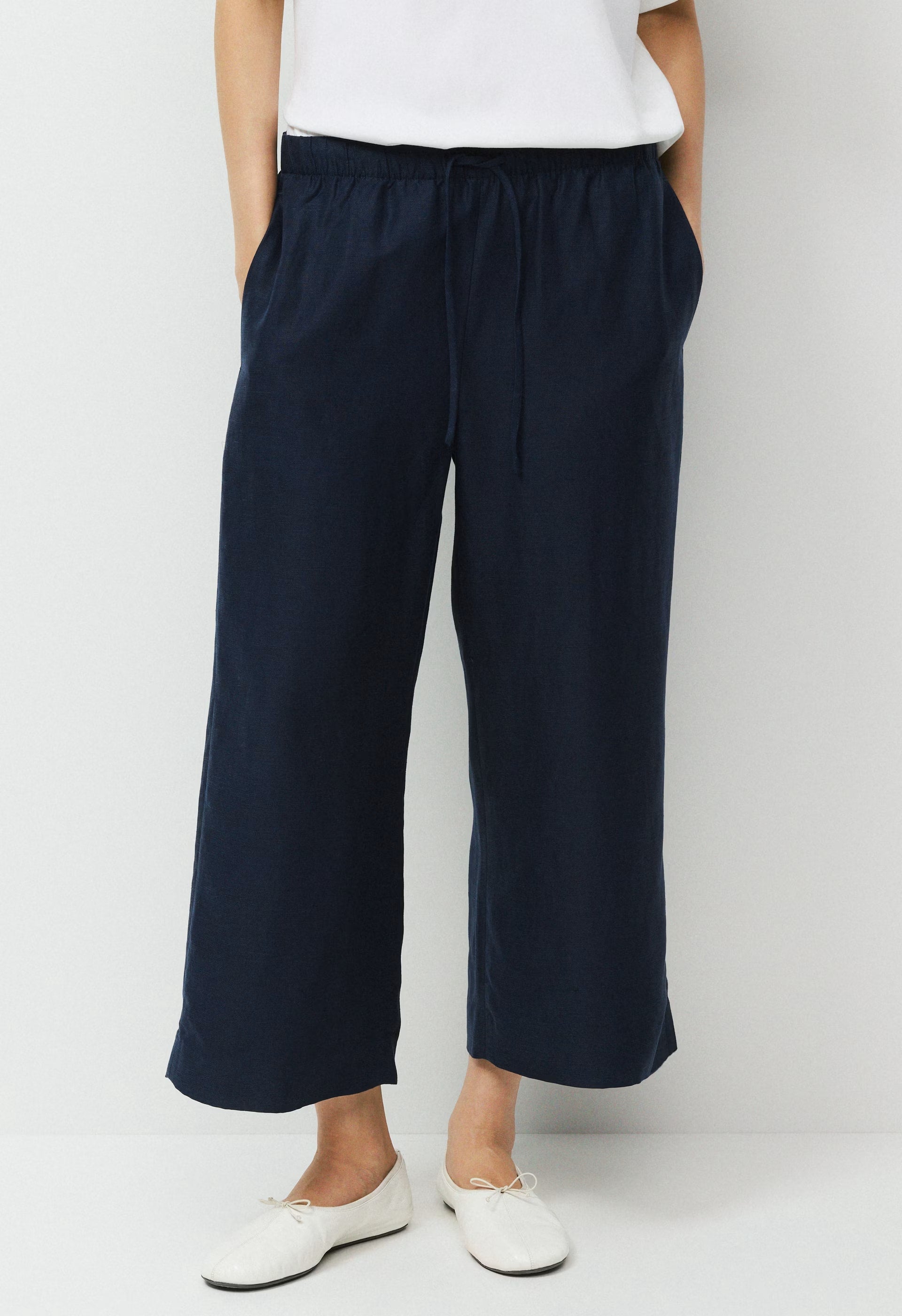 The Lodge Pant™ Cropped - CruiseLinen™ - ADMIRAL