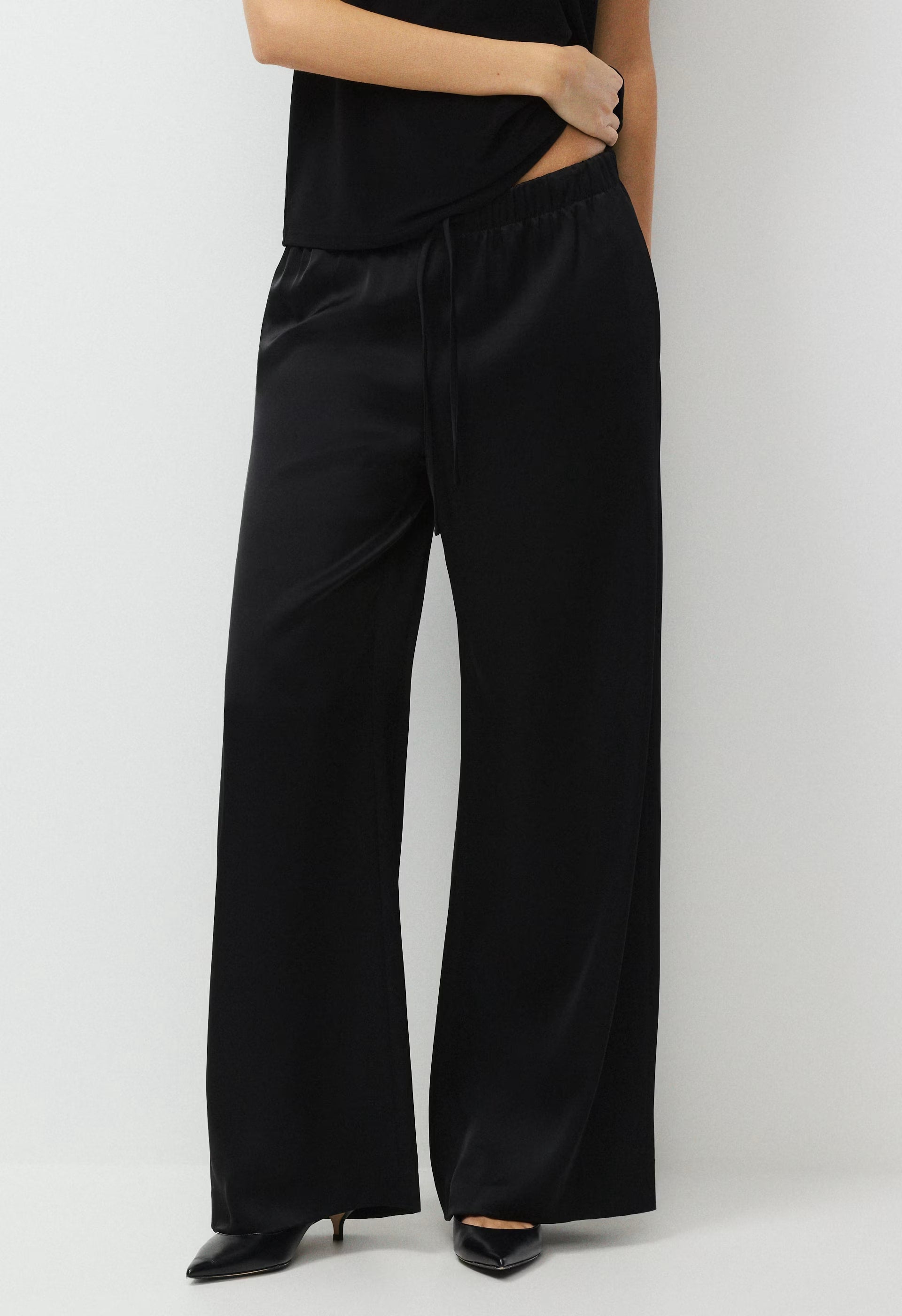 The Lodge Pant™ Satin - BLACK