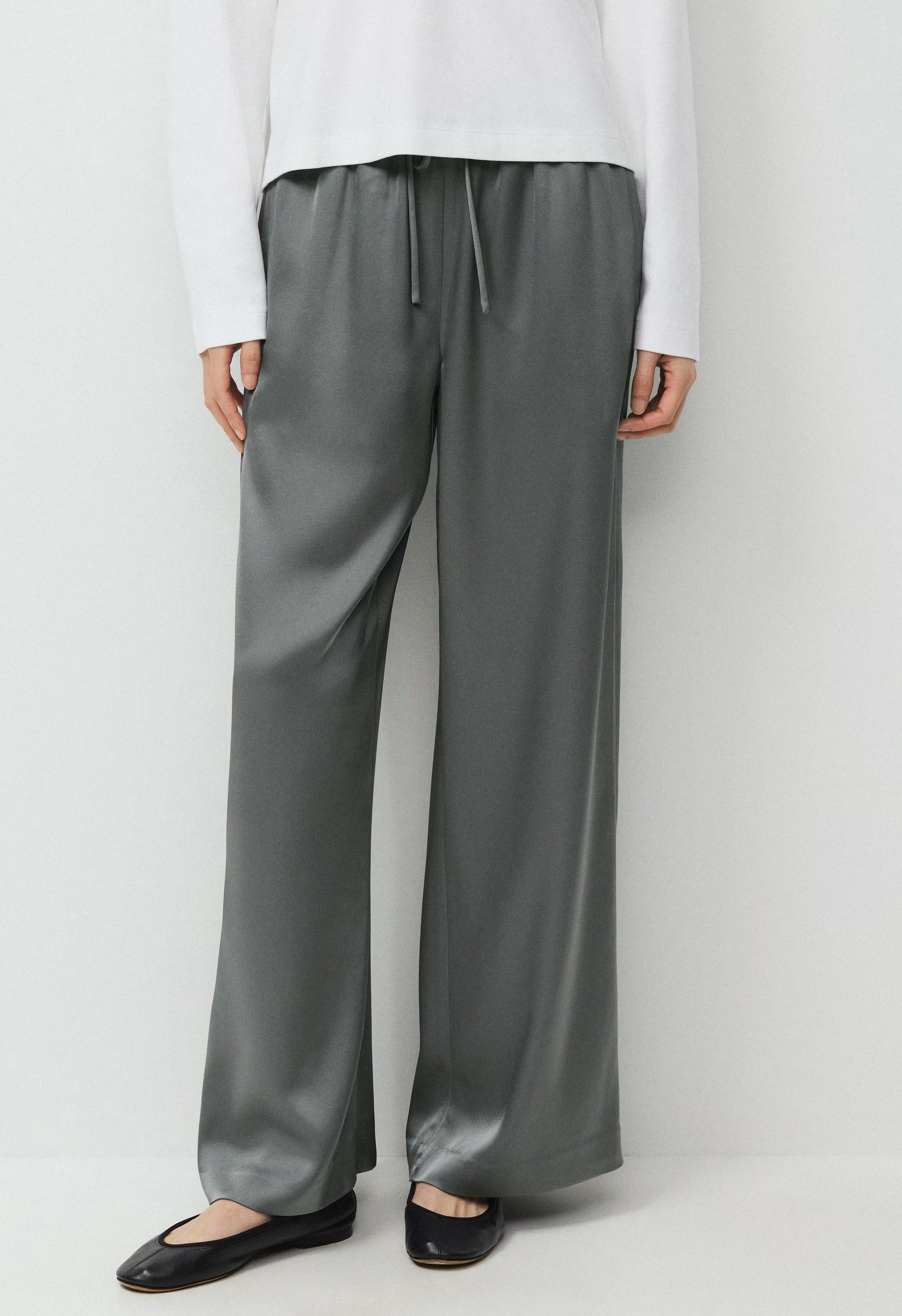 The Lodge Pant™ Satin - DARK GREY