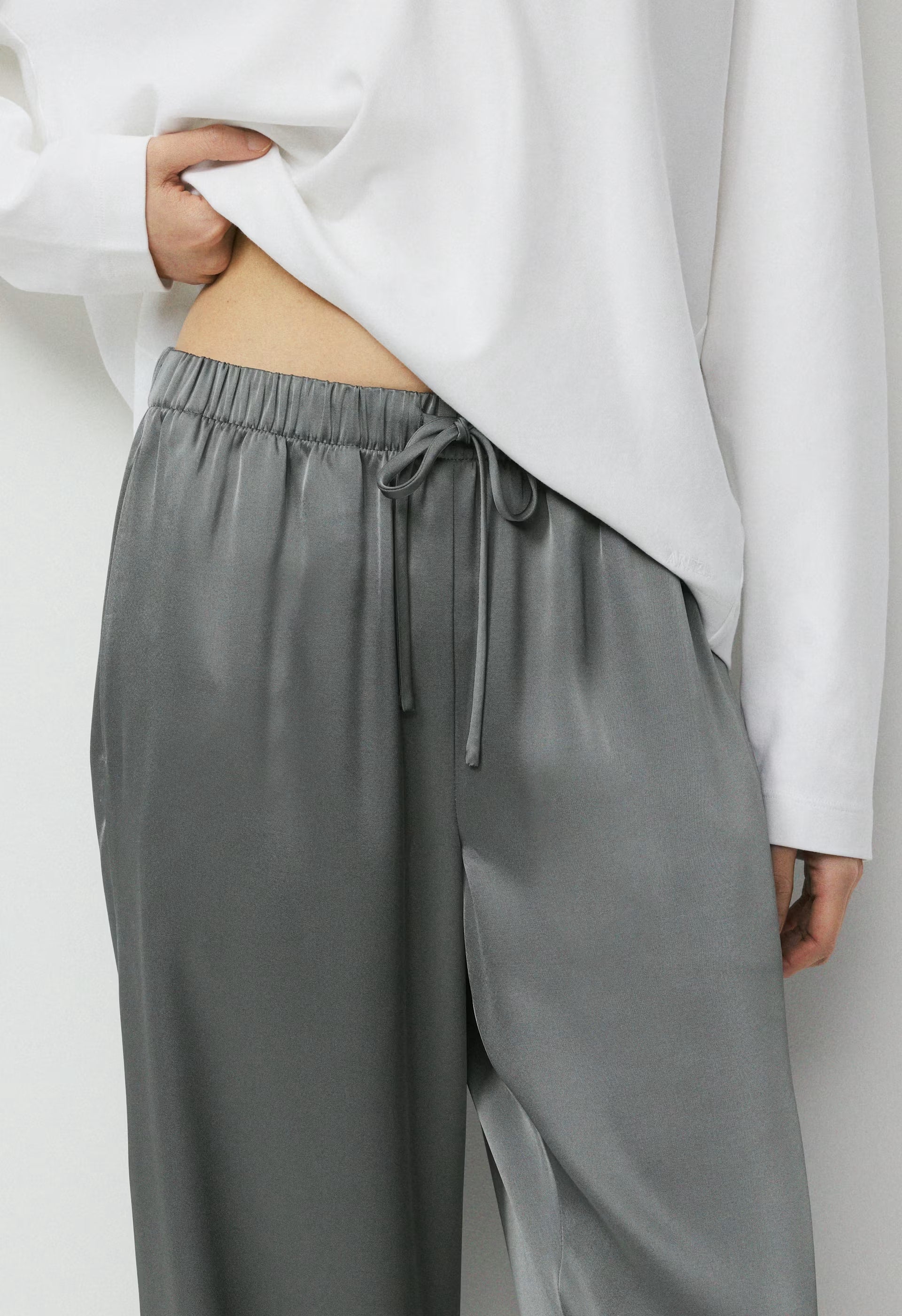 The Lodge Pant™ Satin - DARK GREY