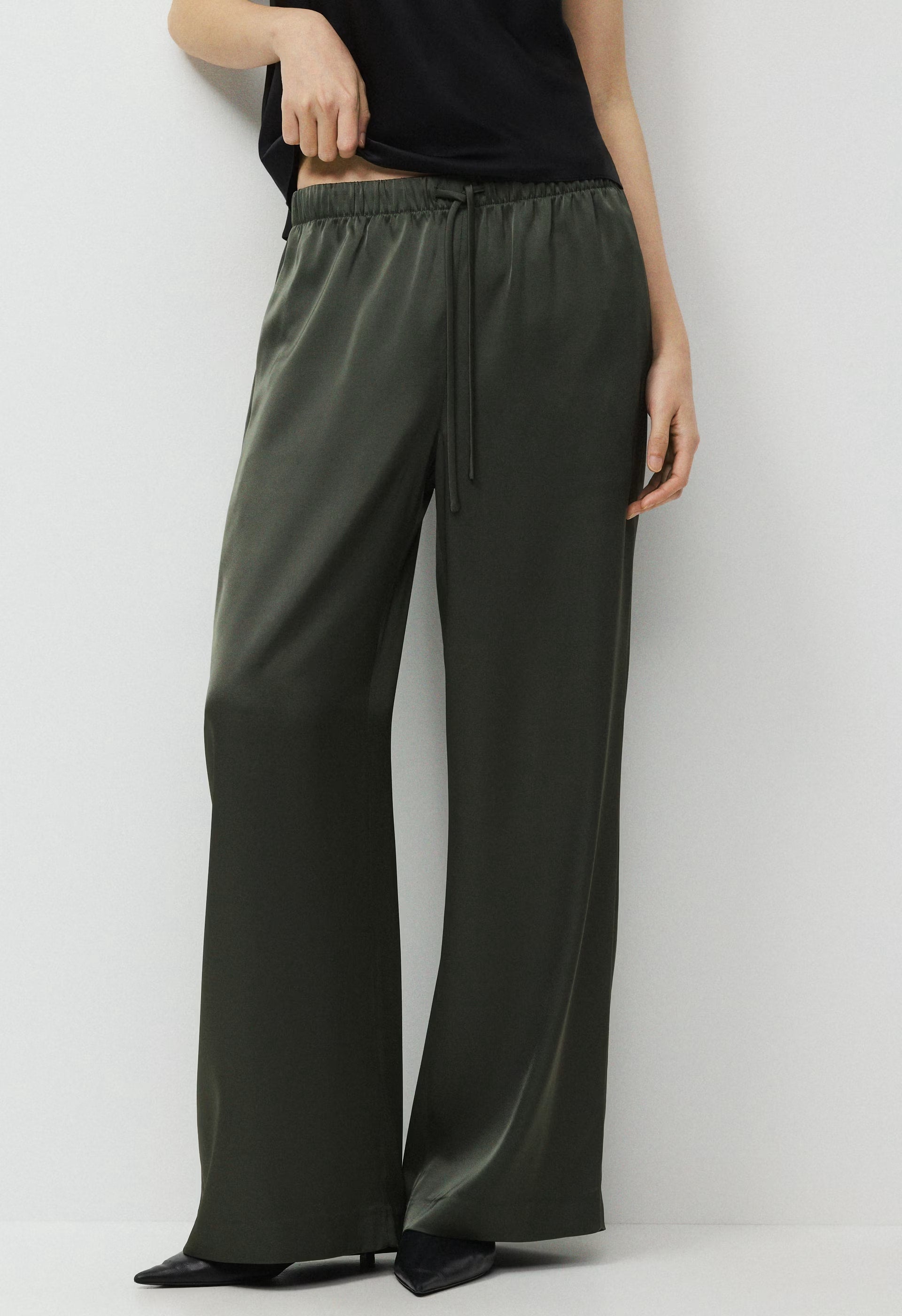The Lodge Pant™ Satin - FLINT GREEN
