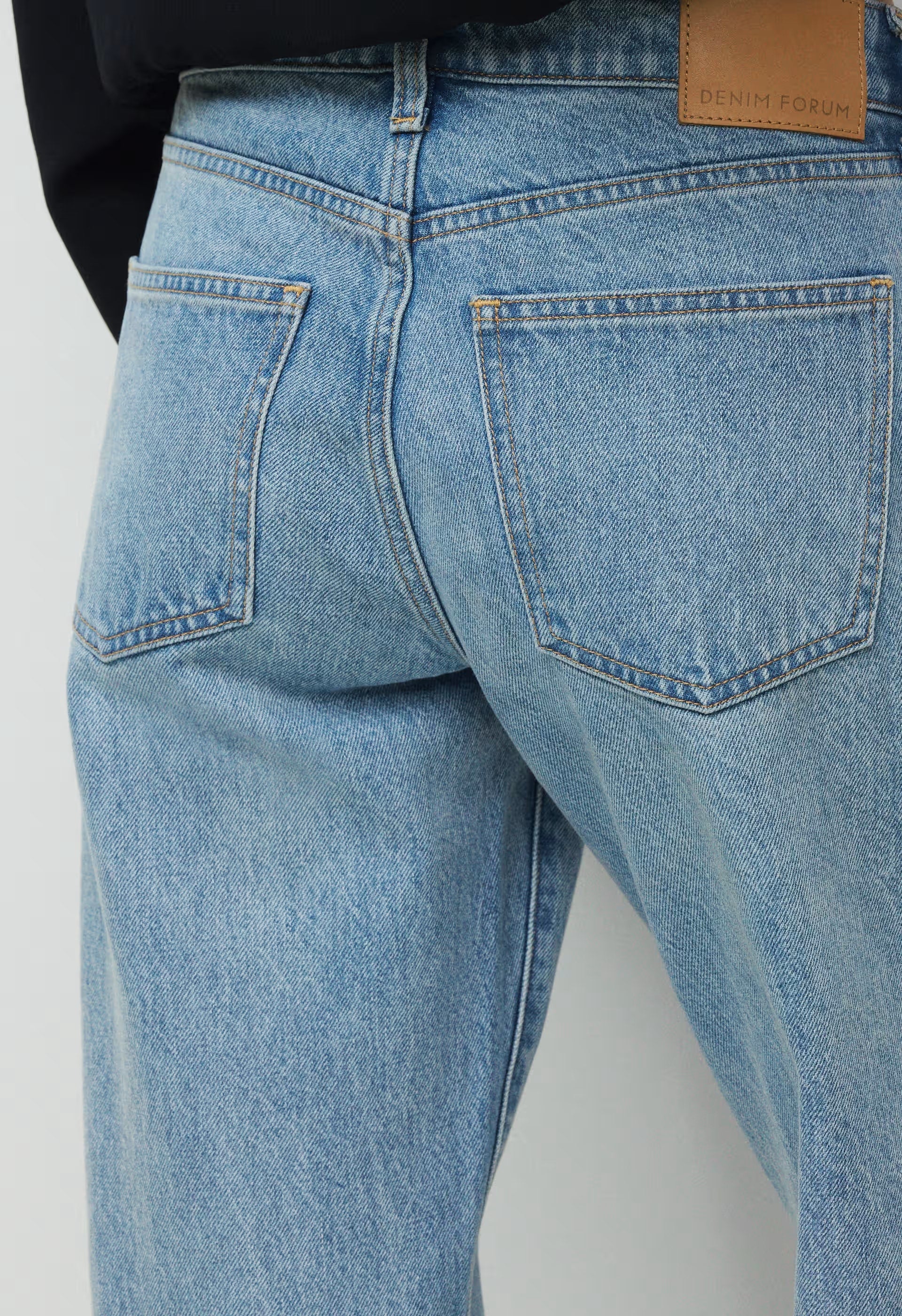 Denim Forum The ‘90s Relaxed Ultra Lo-Rise Wide Jean - 7 YRS BLEU TABOO