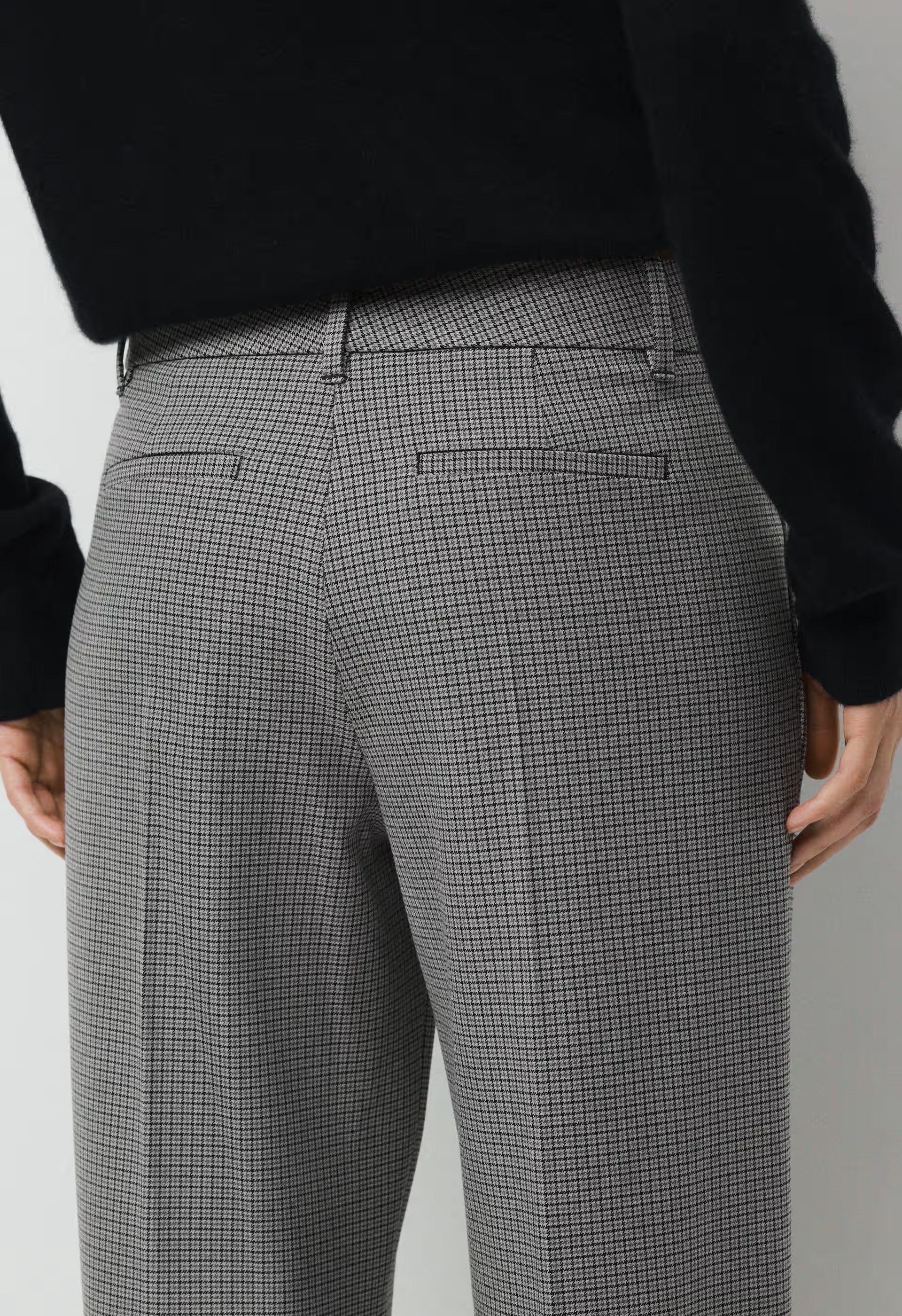 The Effortless Pant™ Lo-Rise - GREY/BLACK