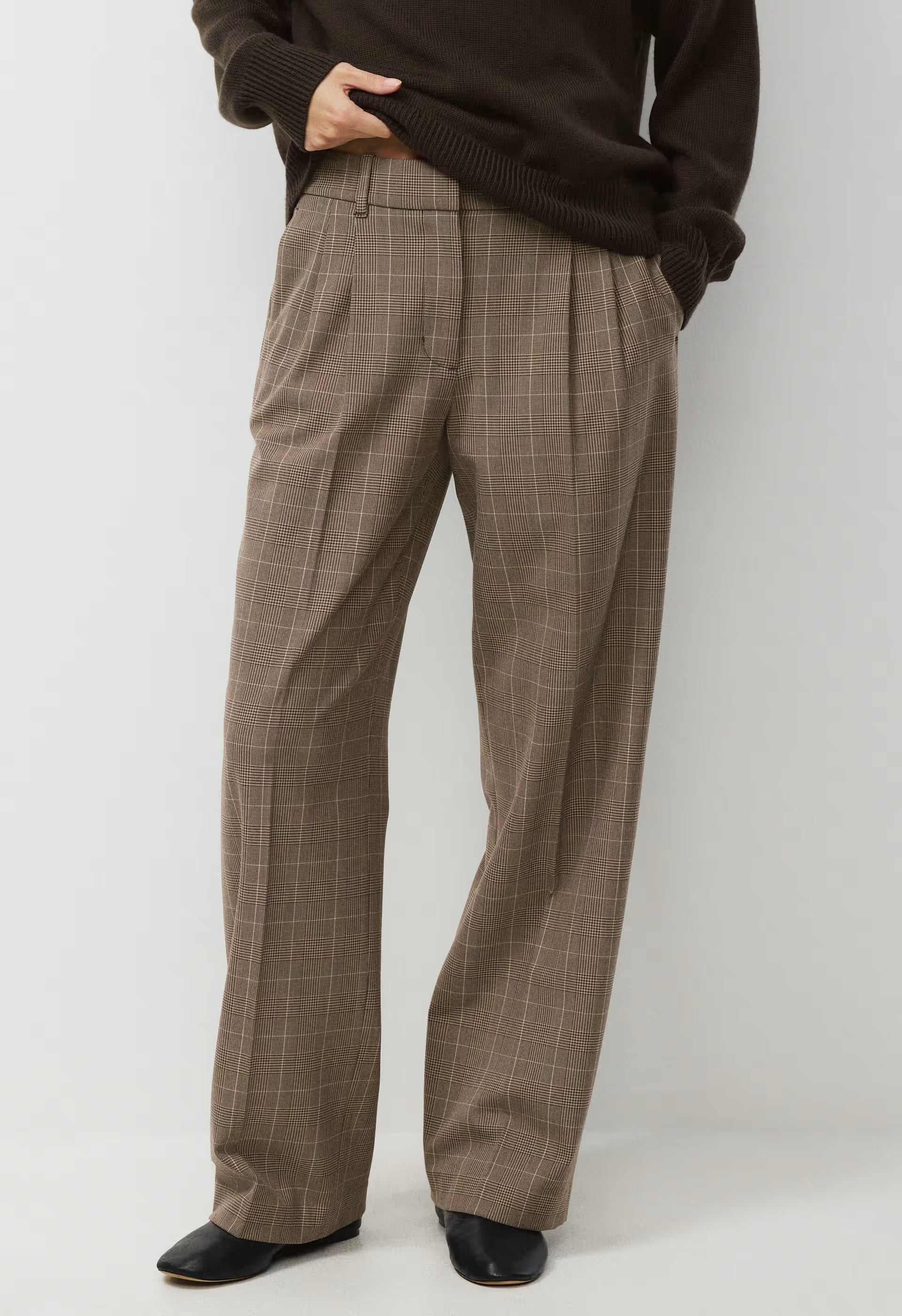 The Effortless Pant™ Lo-Rise - ND TUP/RCH MCH BRWN