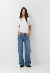 Denim Forum The Farrah Lo-Rise Wide Jean - 5 YRS KISS N TELL BLEU
