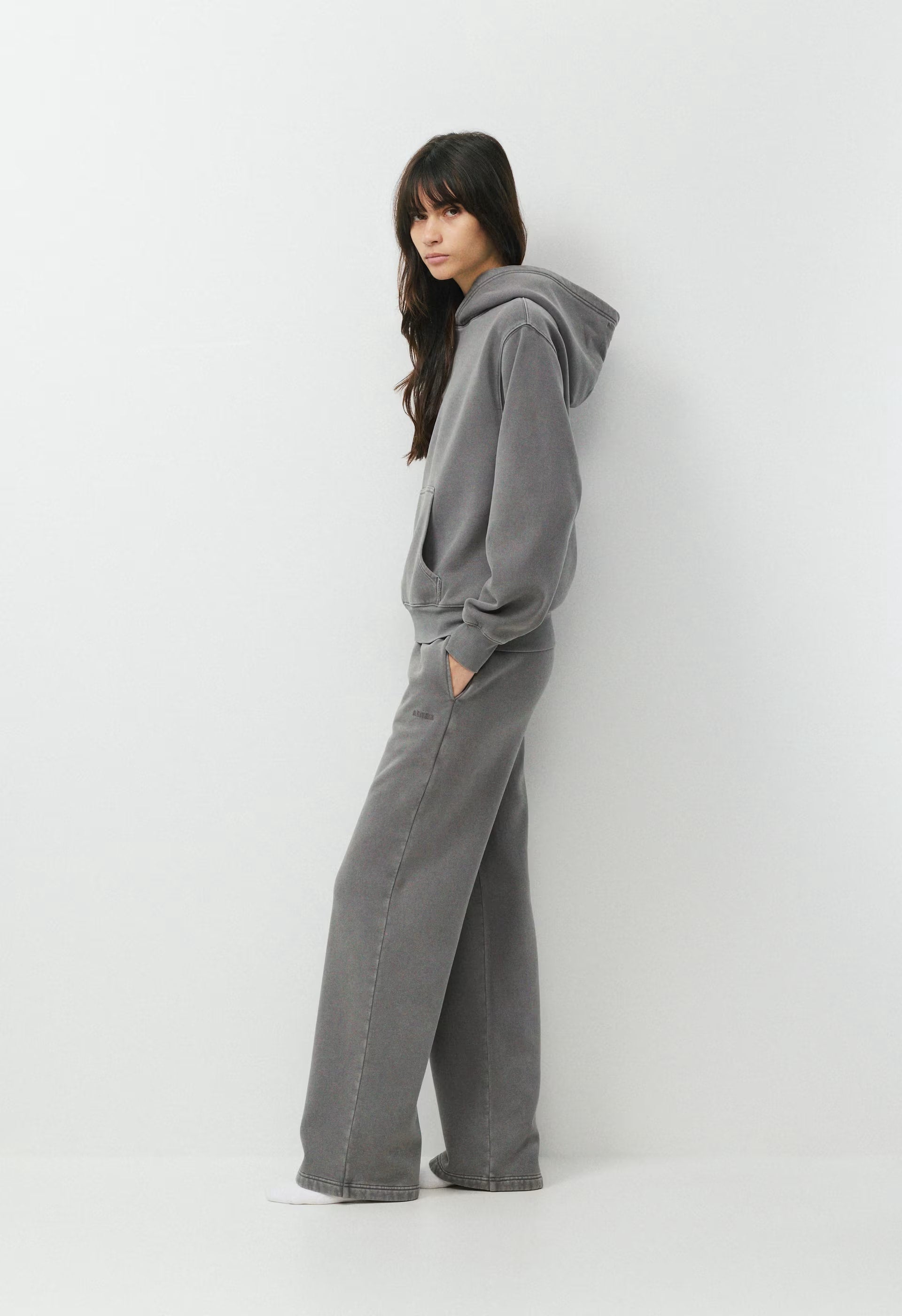 Cozy Sweatfleece Boyfriend Wide Sweatpant - LIVED-IN DARK GREY