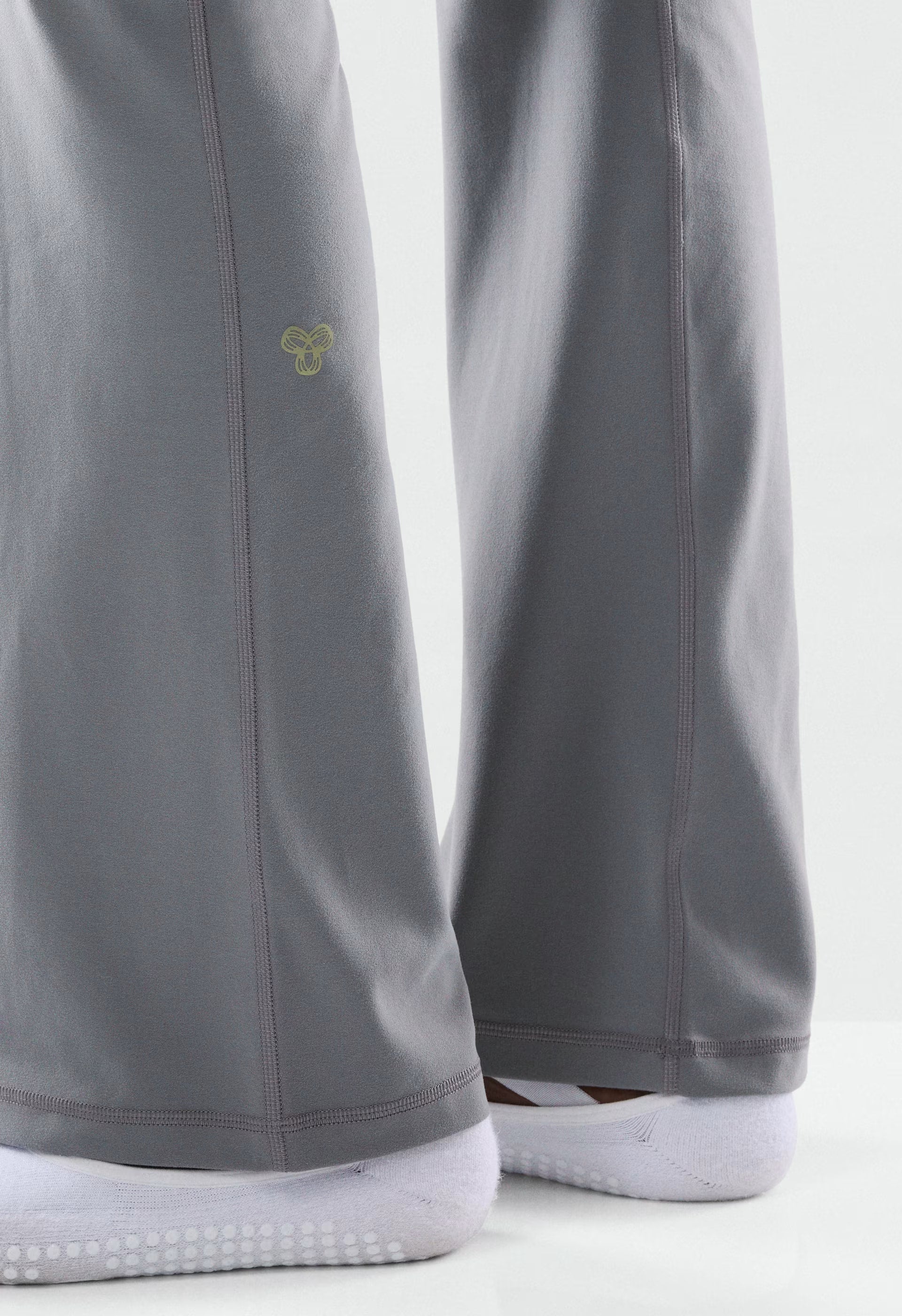 BUTTER Foldover Flare 32 Legging - DARK GREY