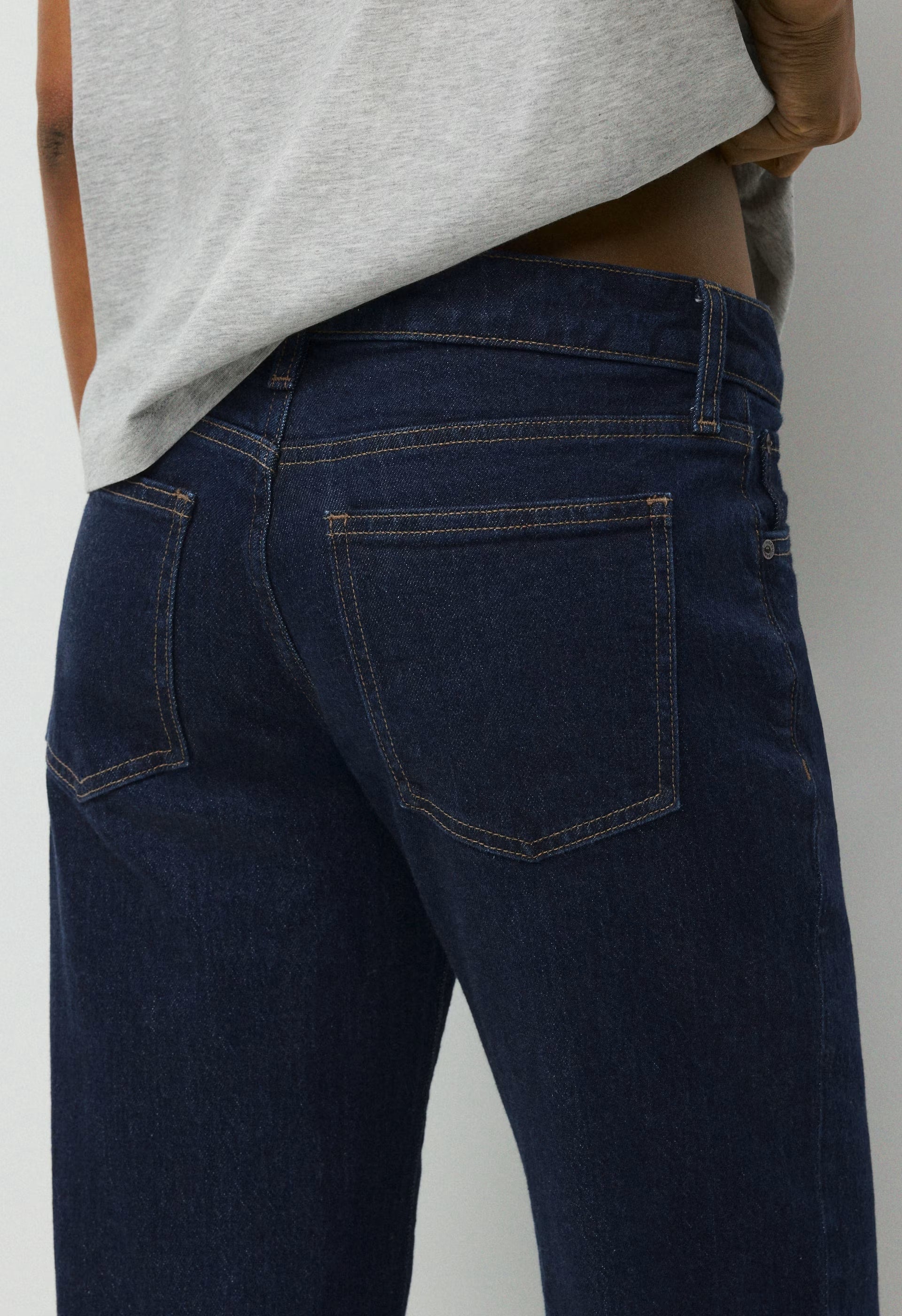 Denim Forum Salma Super Lo-Rise Straight Jean - NO-STRESS DARK BLUE