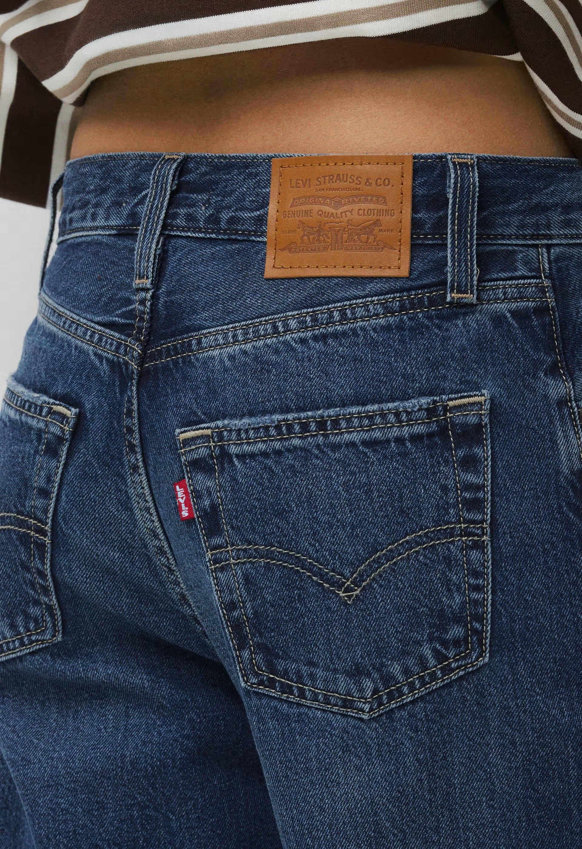 Levi's Easy Dad Jean - FREE LUNCH LB