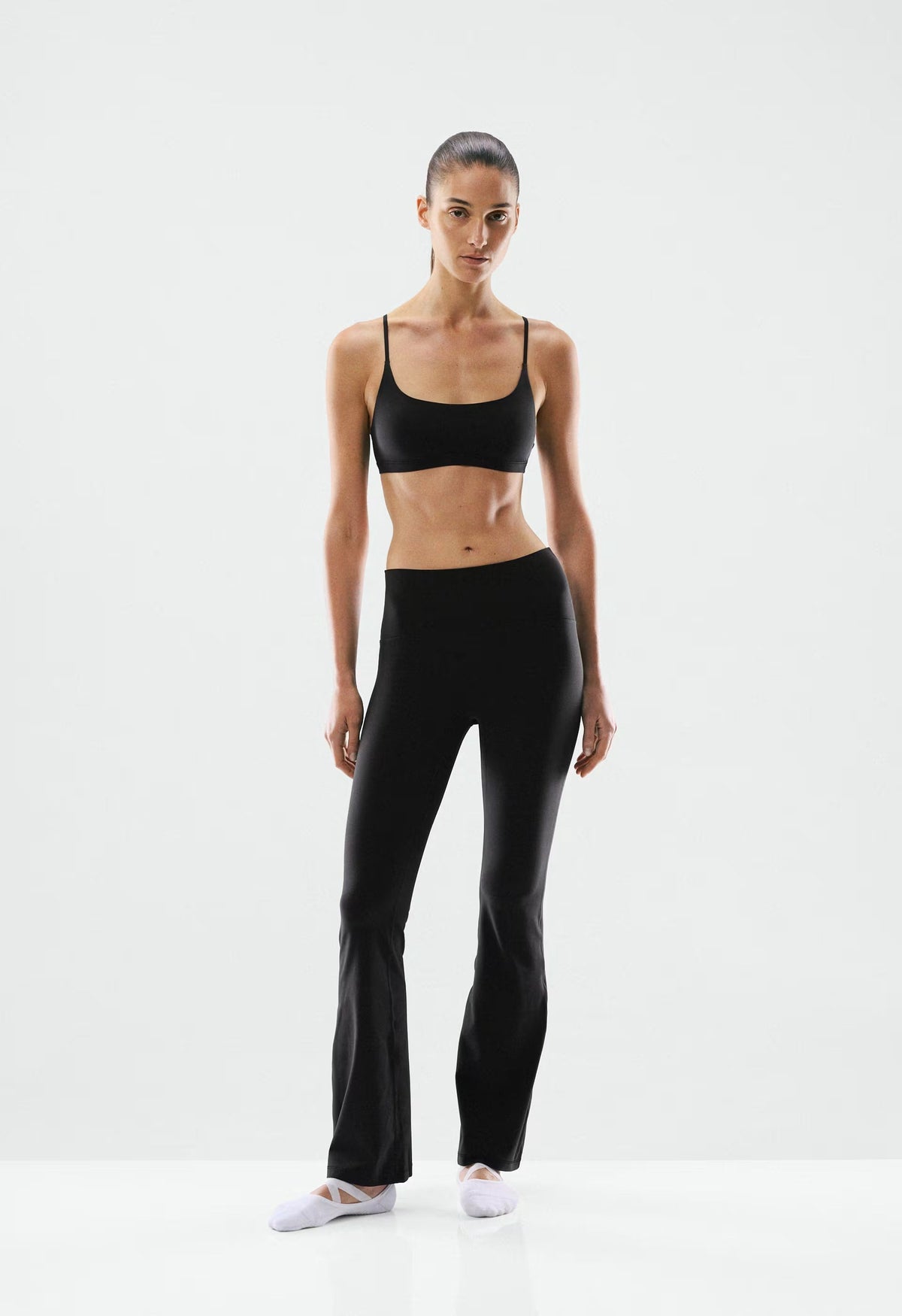 BUTTER Cheeky Infinite Hi Flare 30 Legging - BLACK