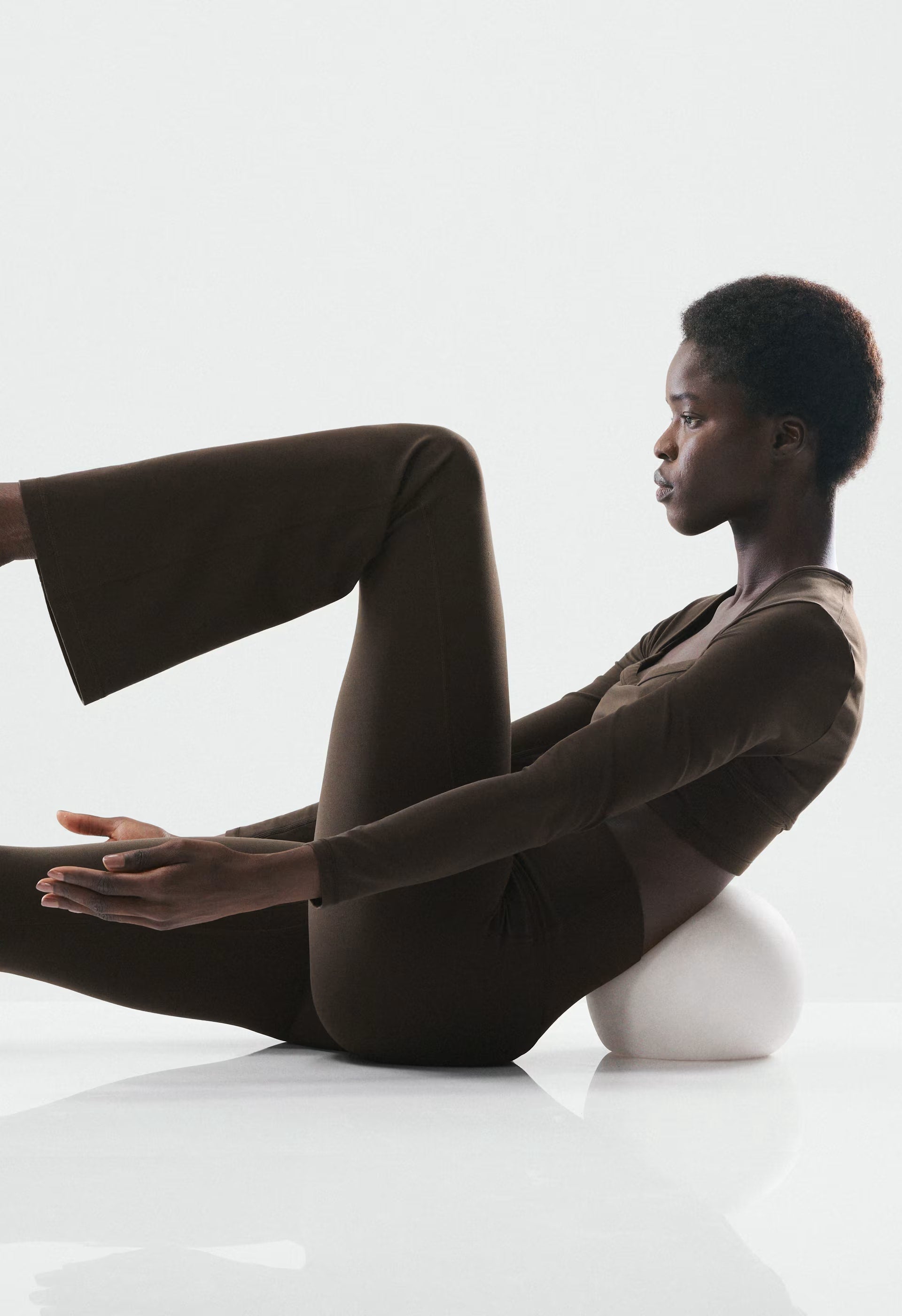 BUTTER Cheeky Infinite Hi Flare 30 Legging - CACAO NIB BROWN