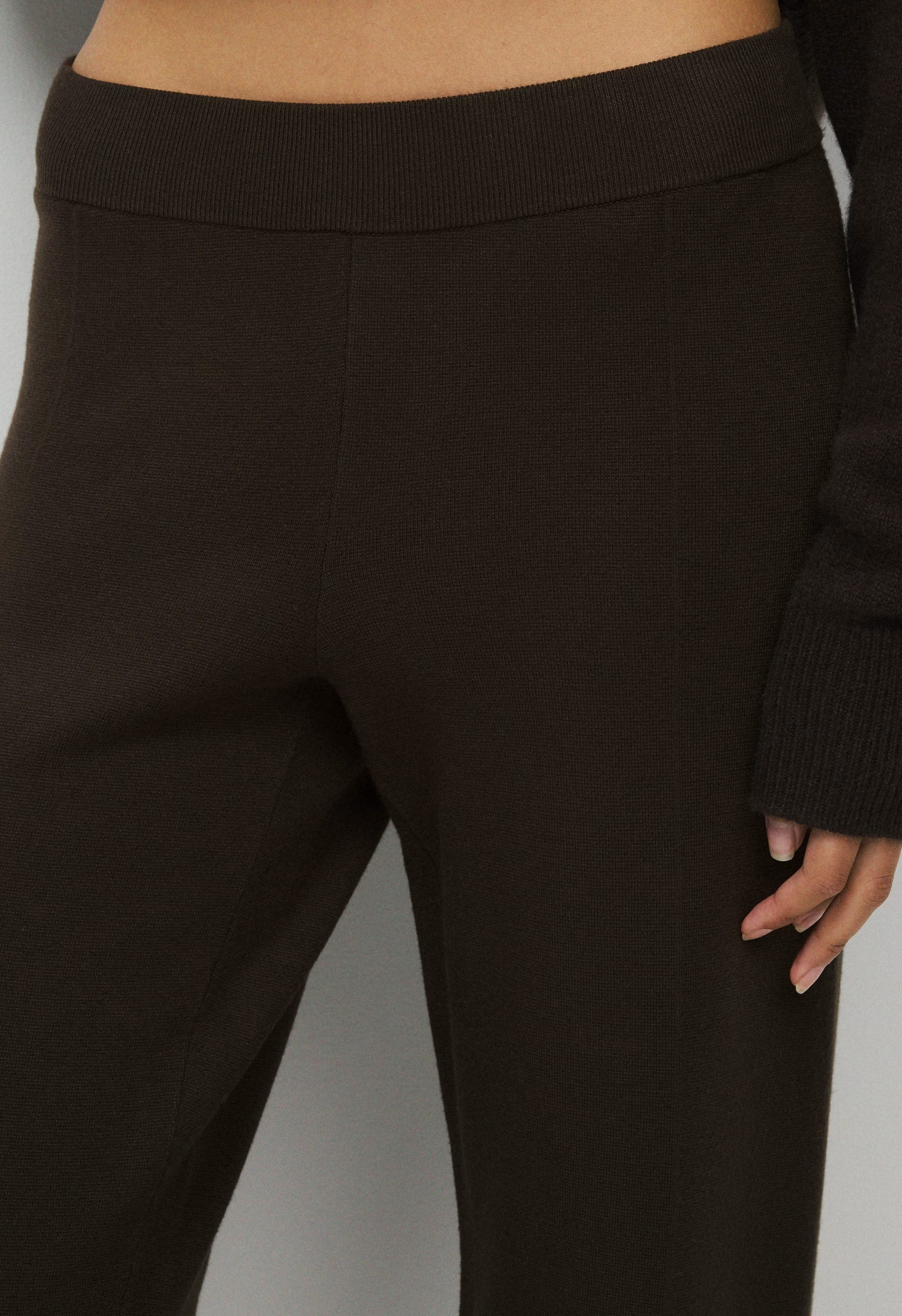 Souvenir Pant - Wonder Yarn - CACAO NIB BROWN
