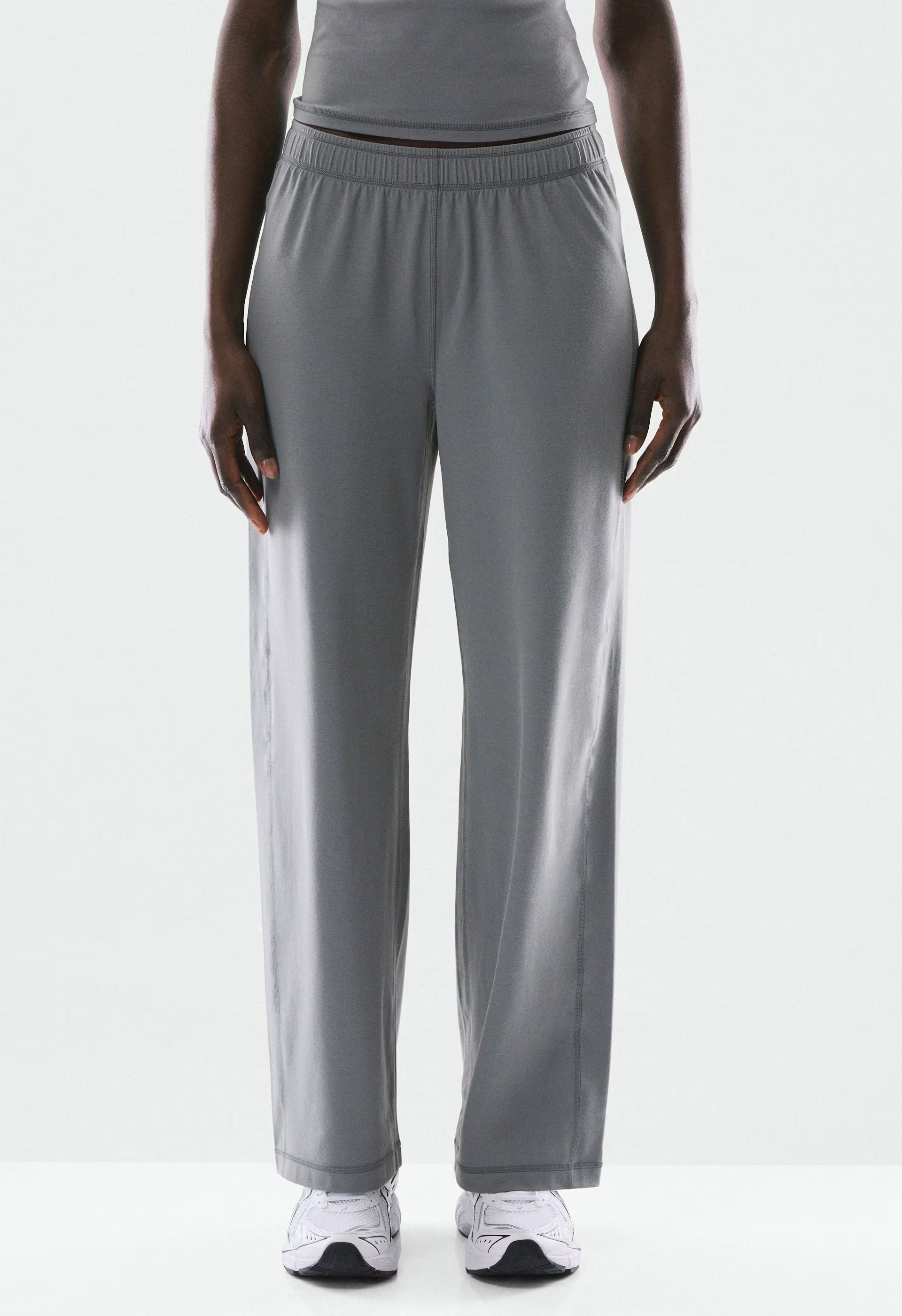 BUTTER Recovery Pant - DARK GREY