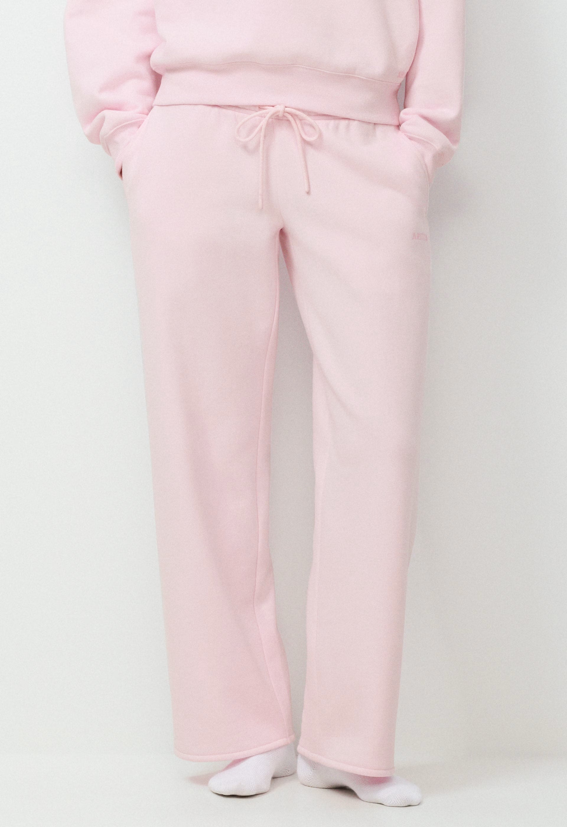 Cozy Sweatfleece Mega Flutter™ Straight Pant - MAGNOLIA