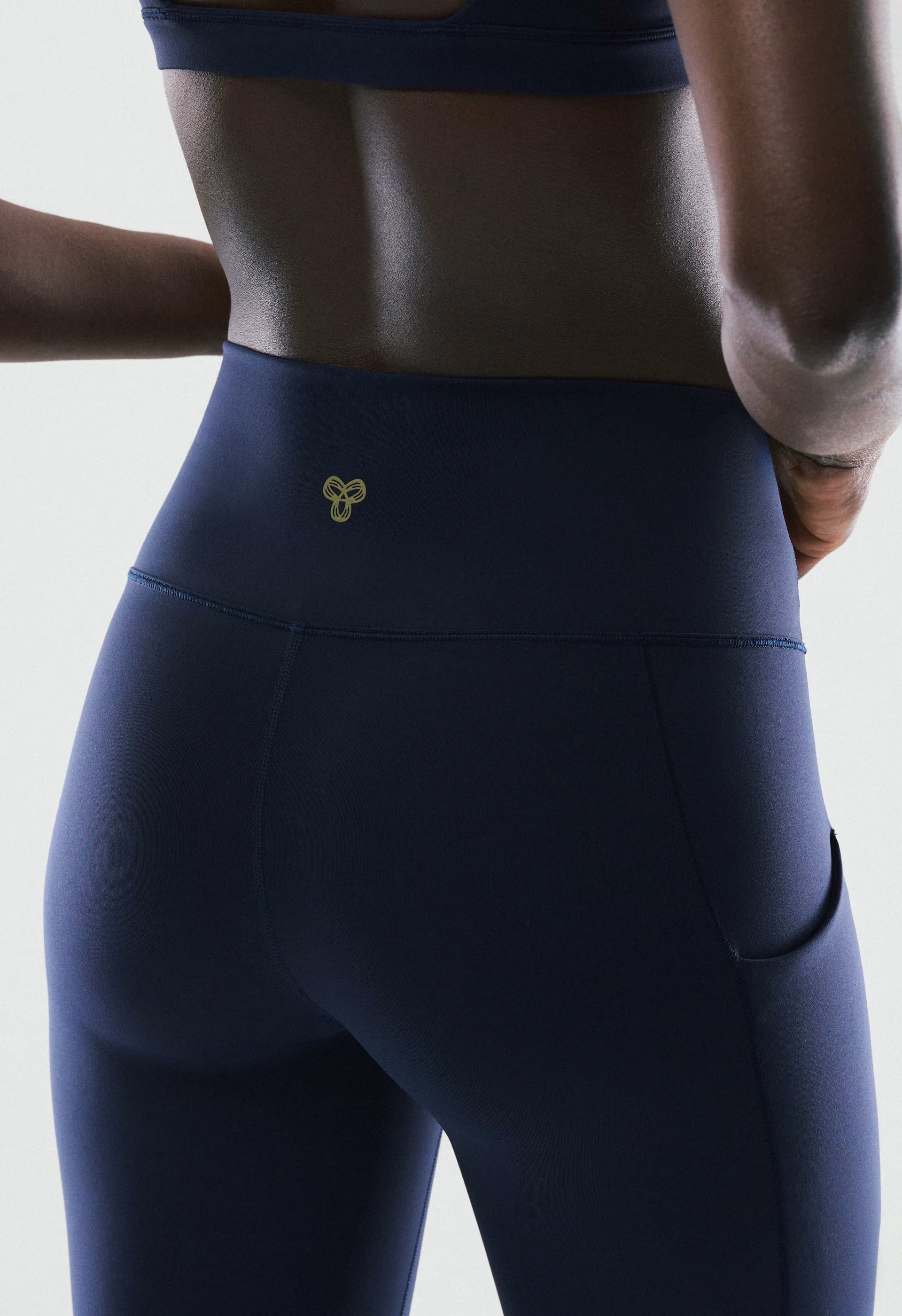 PowerBUTTER™ Ion Infinite Hi-Rise 26 Legging - ADMIRAL