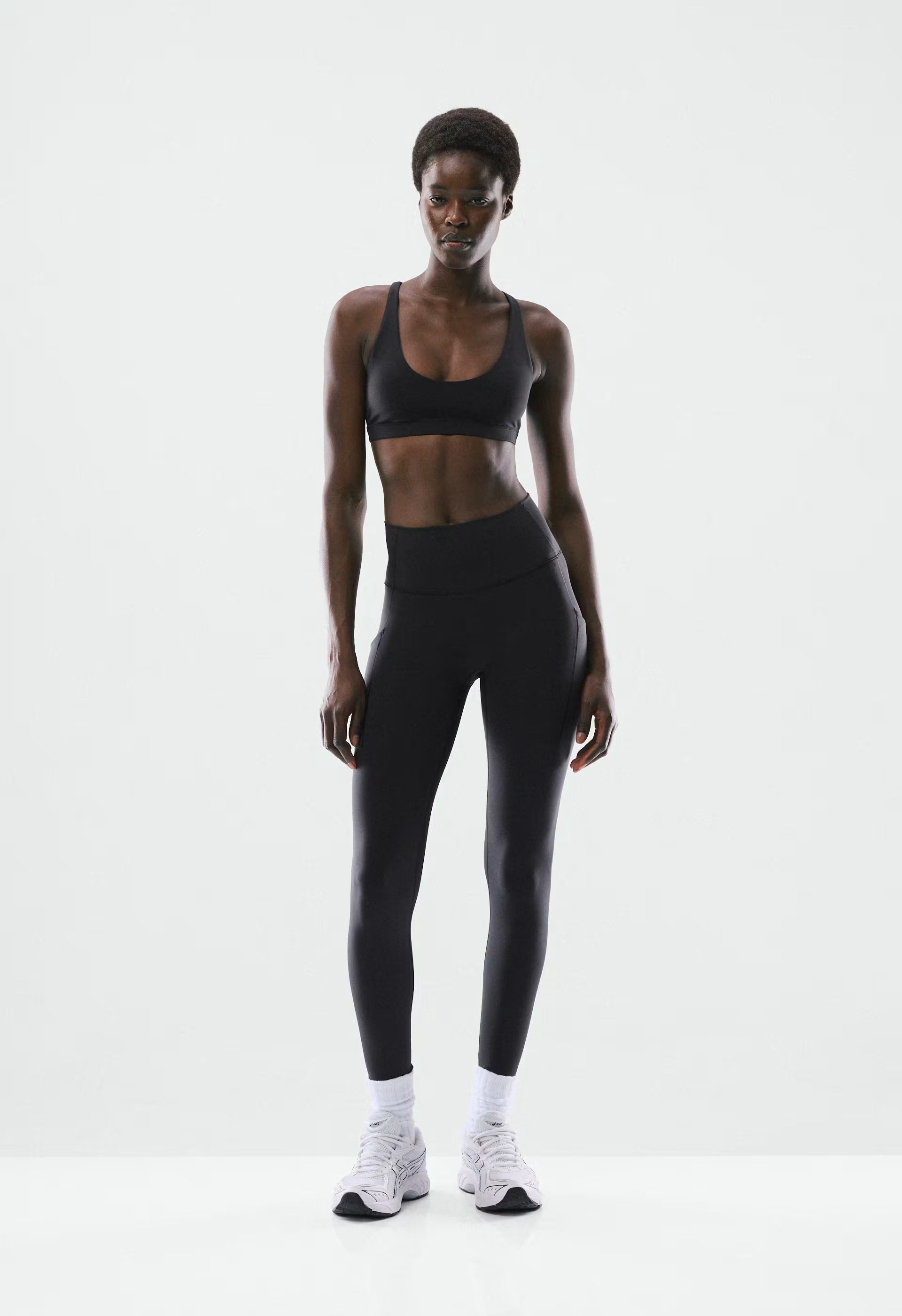 PowerBUTTER™ Ion Infinite Hi-Rise 26 Legging - BLACK