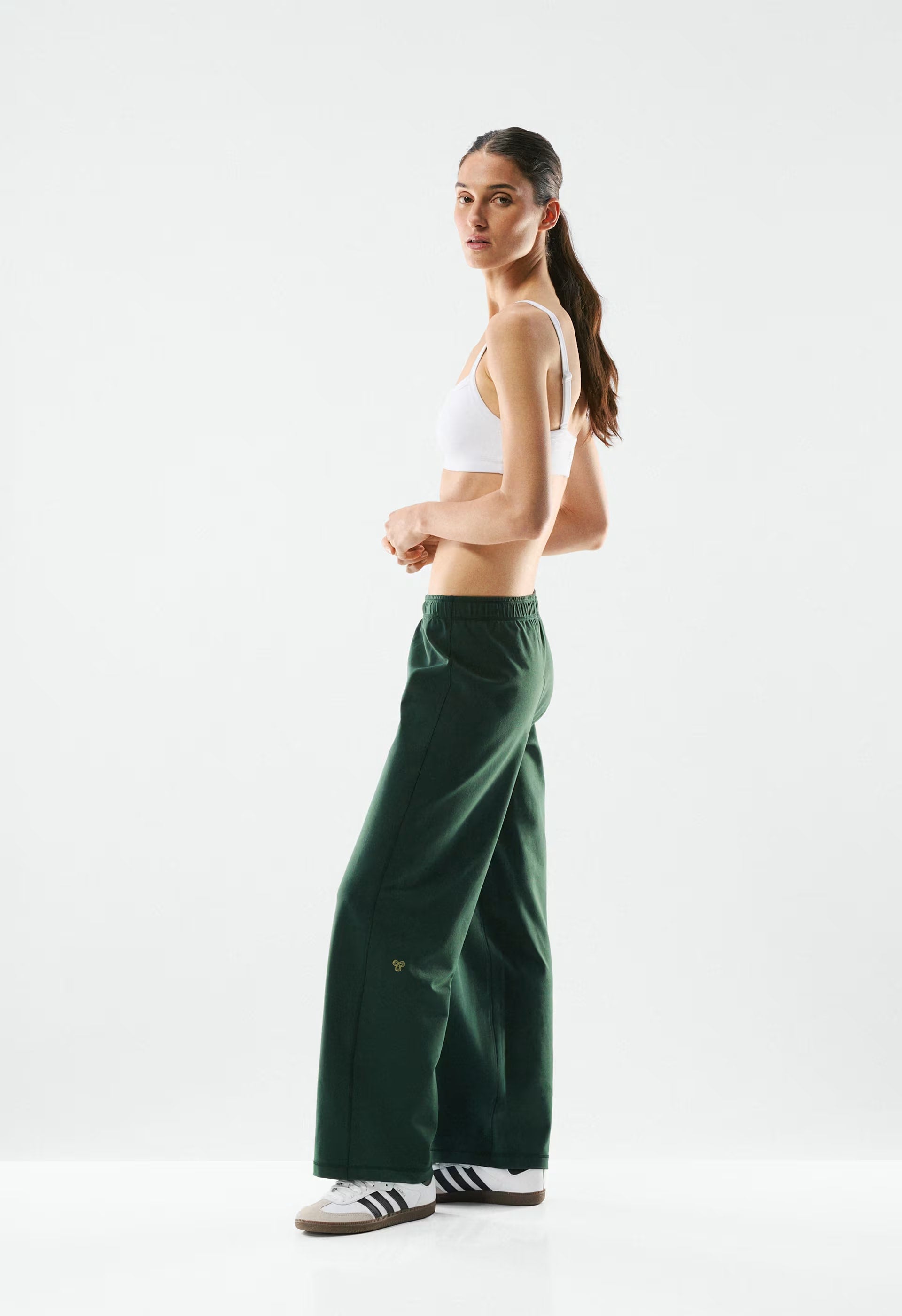 LIFE Recovery Pant - FIGTREE GREEN