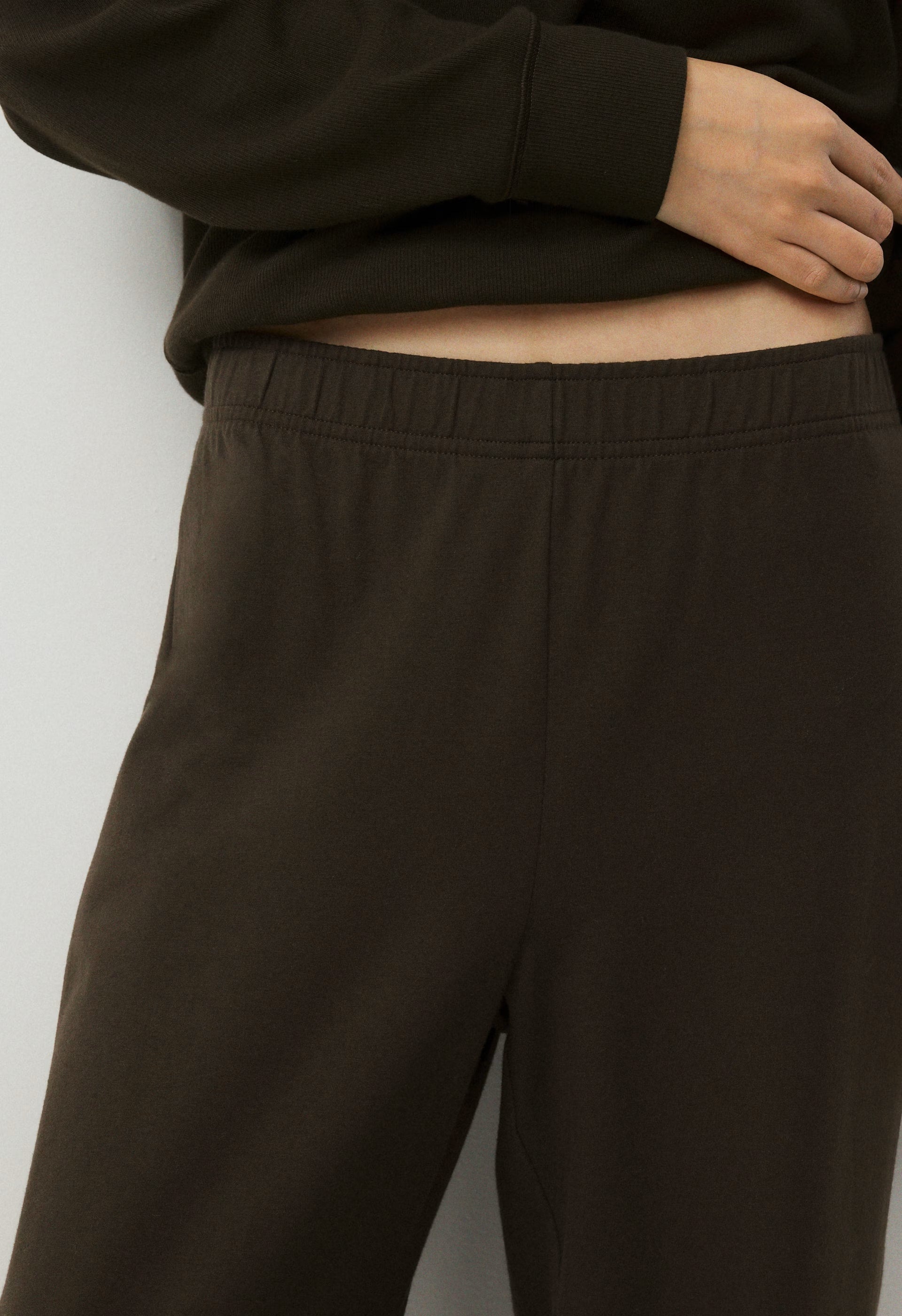 HomeStretch™ Smooth Balance Pant - CACAO NIB BROWN