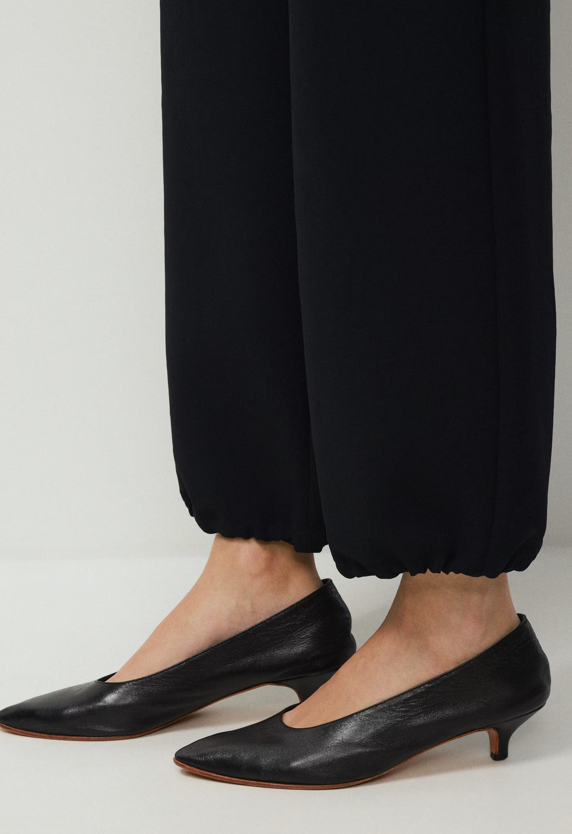 Rhetoric Balloon Pant - Crepette™ - BLACK