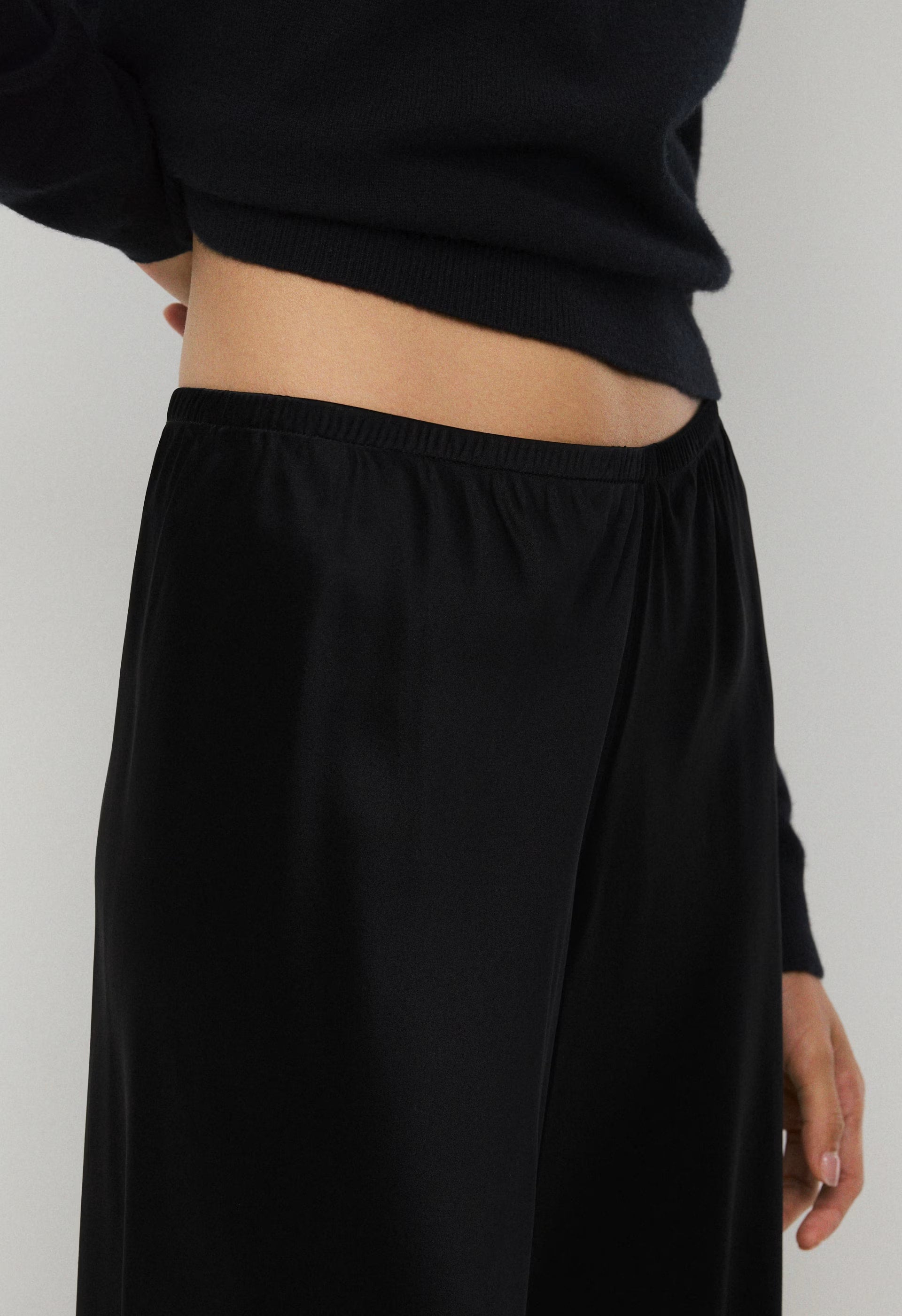 Express Silk Pant - BLACK