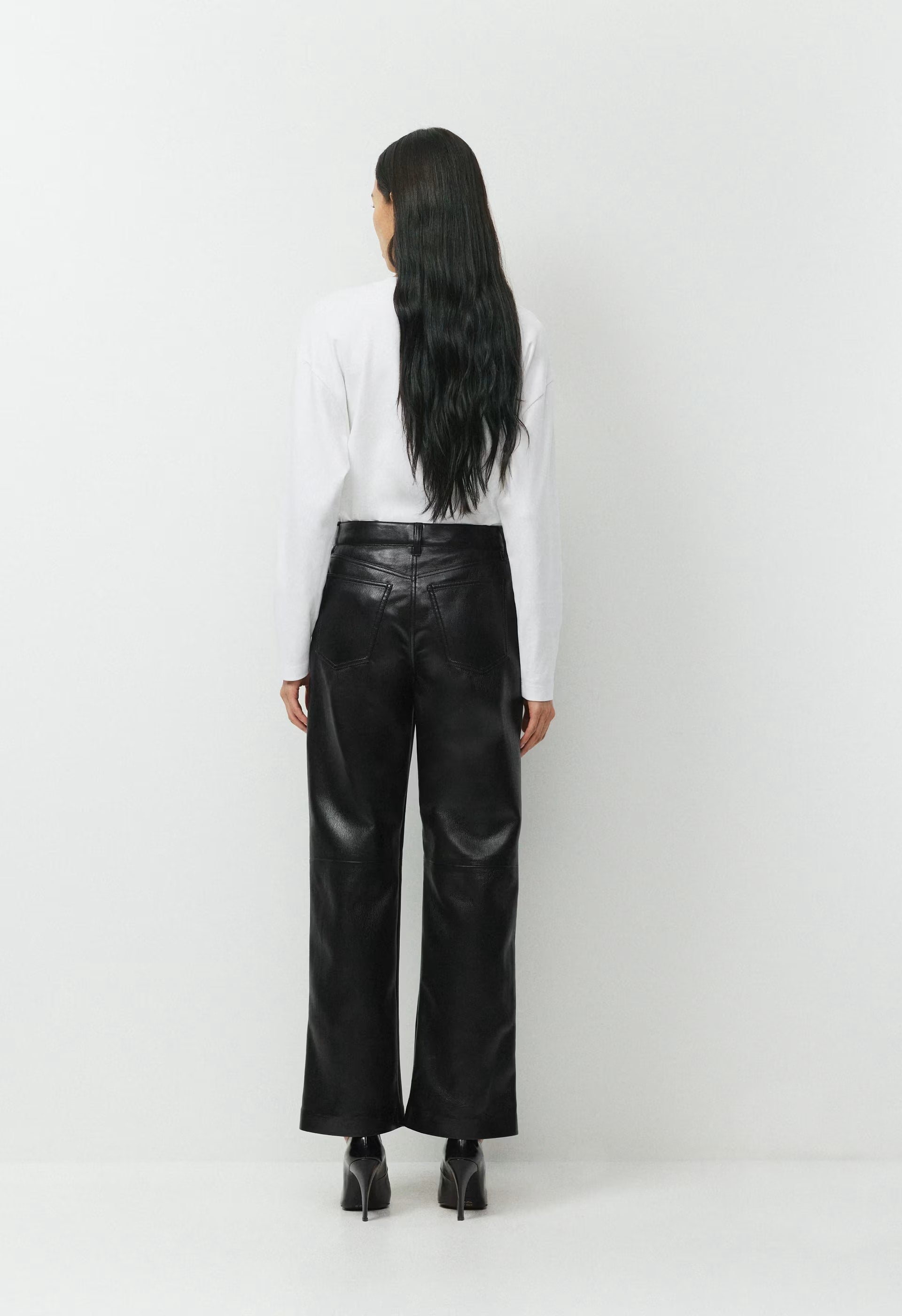 Axis Pant - UnReal Leather - BLACK