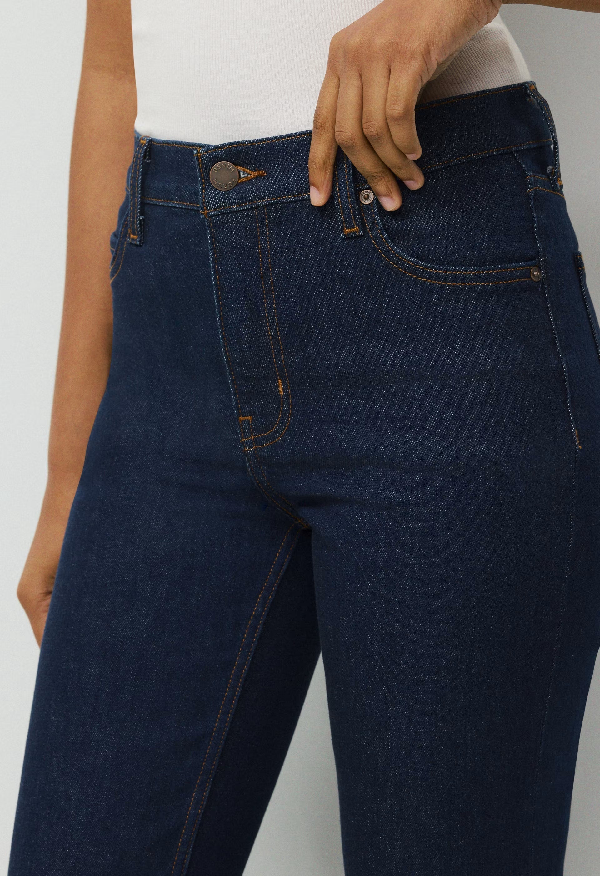 Denim Forum The ‘90s Snatched Hi-Rise Straight Jean - NO-STRESS DARK BLUE